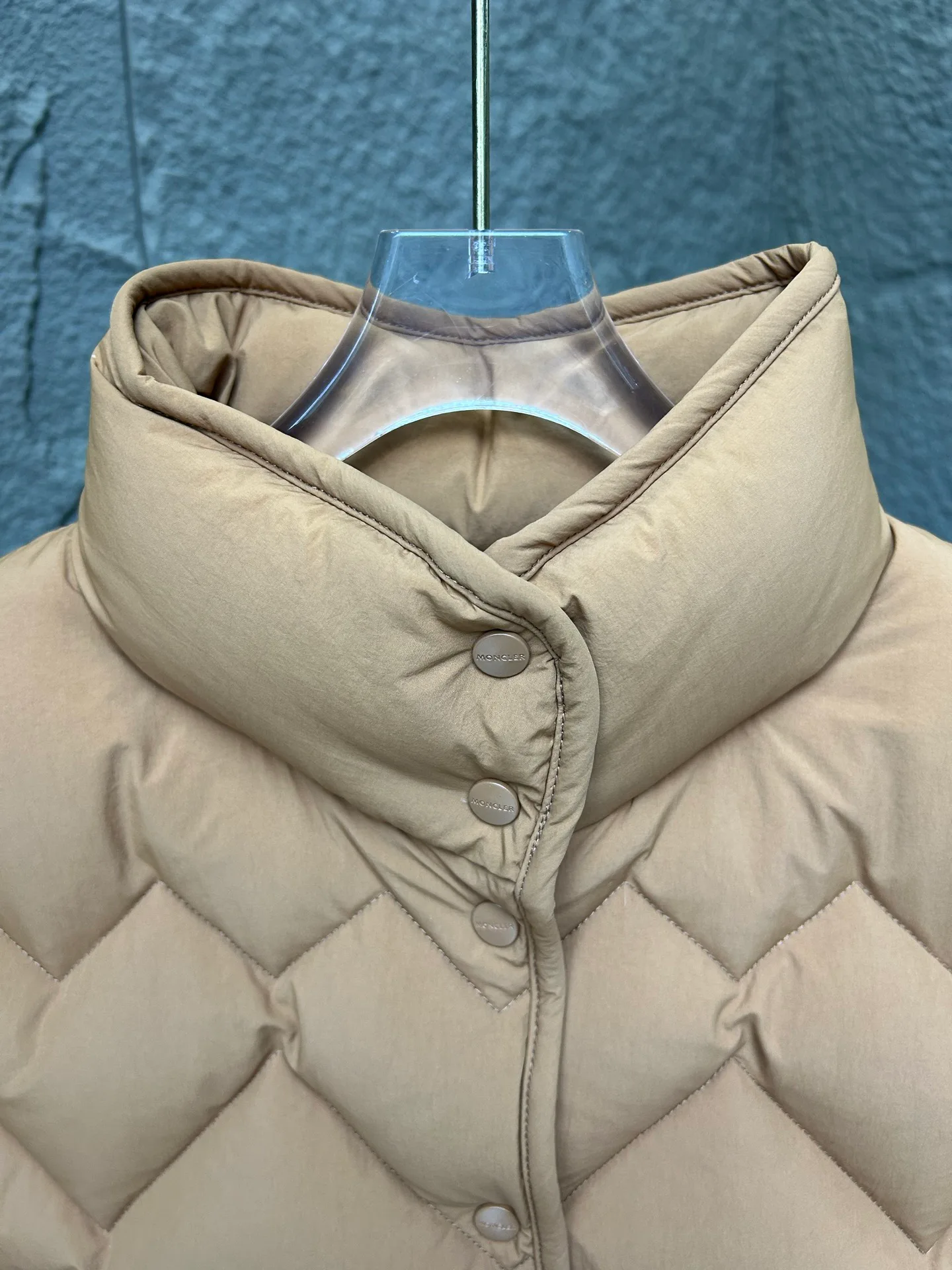 Куртки И Пуховики Женские Moncler 497159