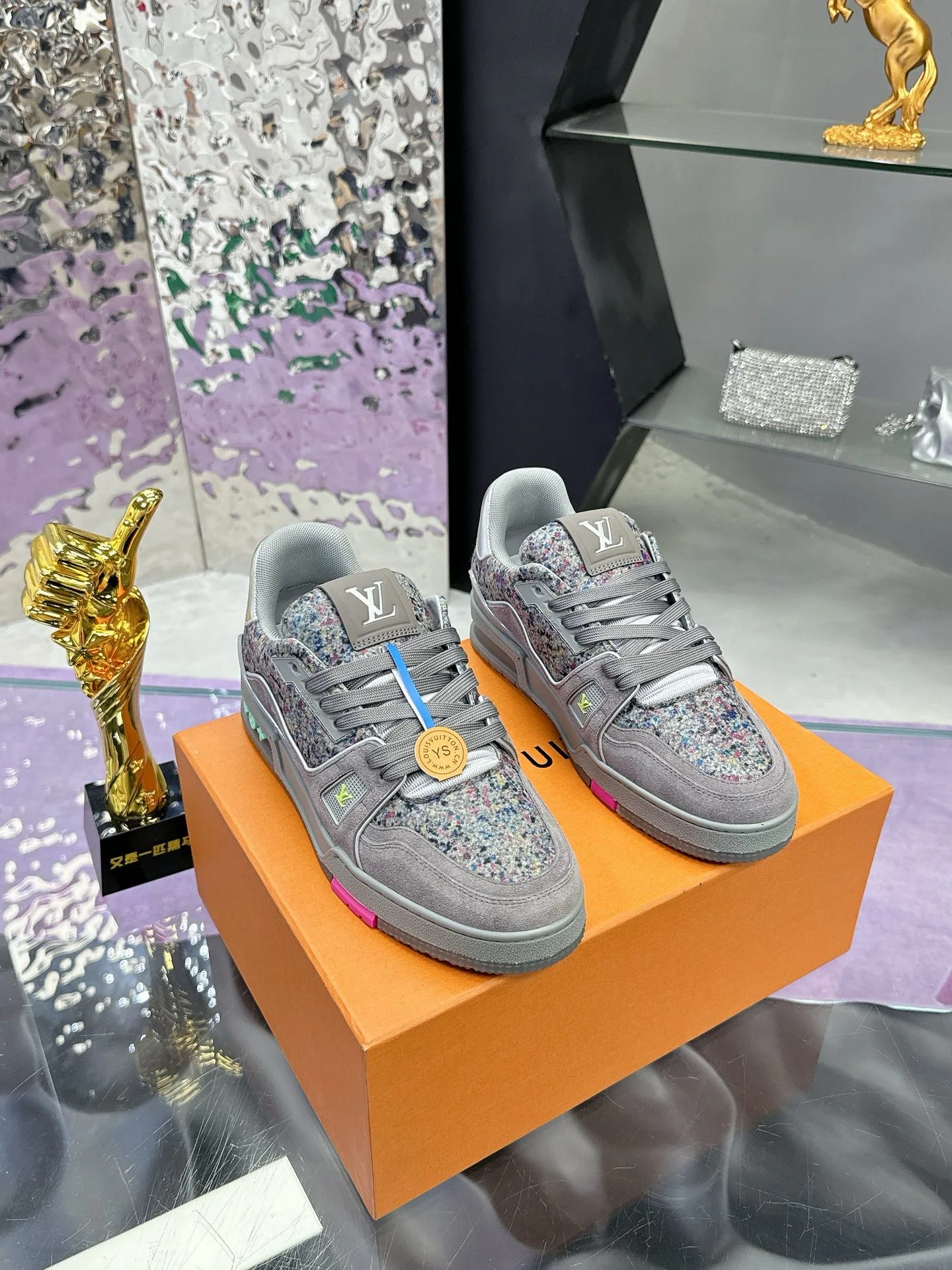 Кроссовки Женские Louis Vuitton 2652621