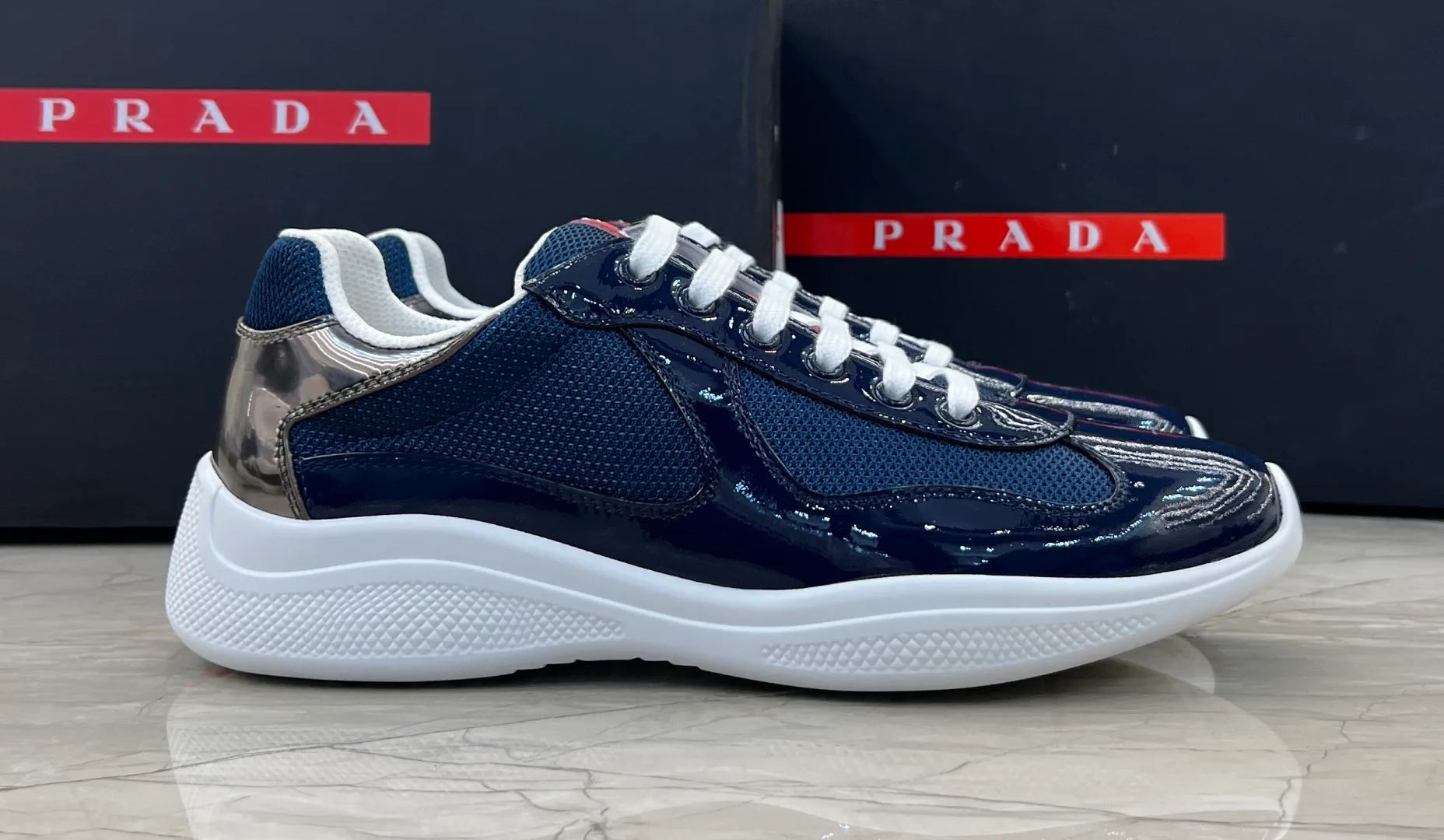 Кроссовки Женские Prada 18430433