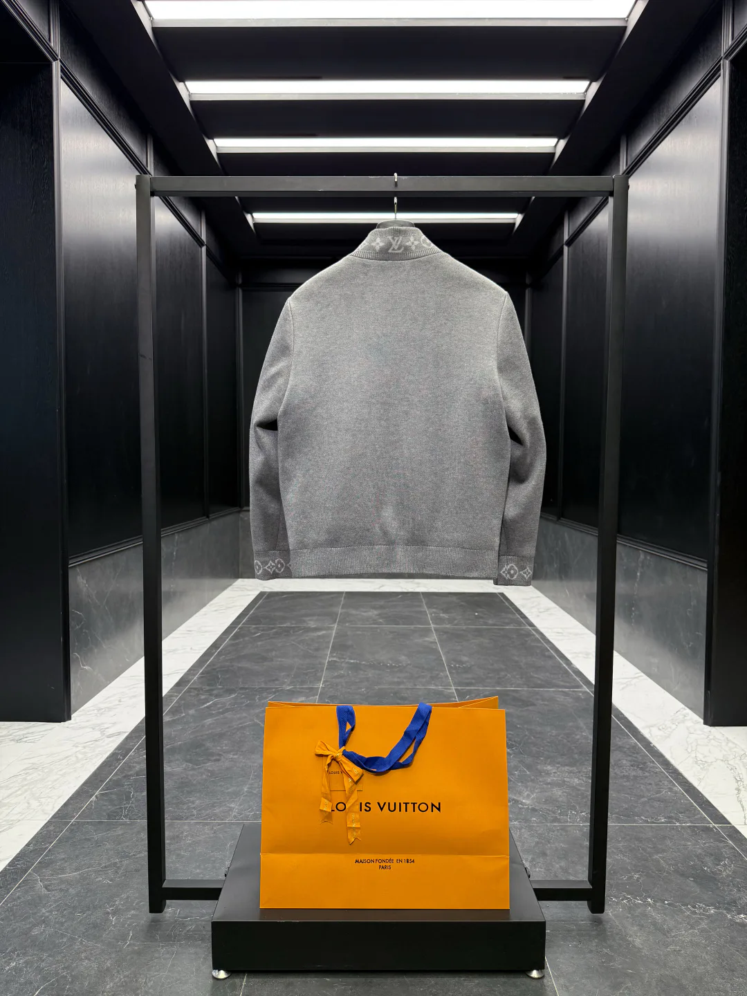 Куртки И Пуховики Мужские Louis Vuitton 433406