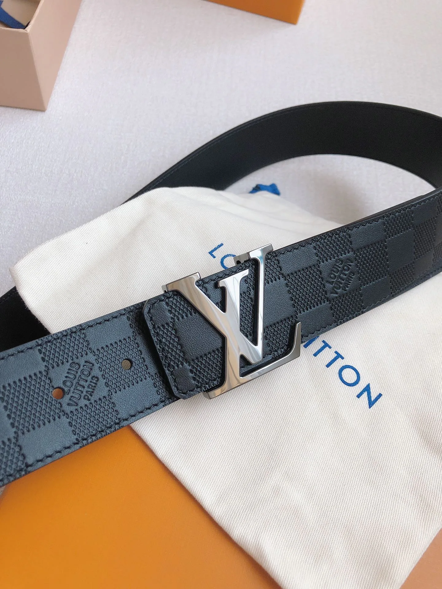 Ремни Louis Vuitton 14563620