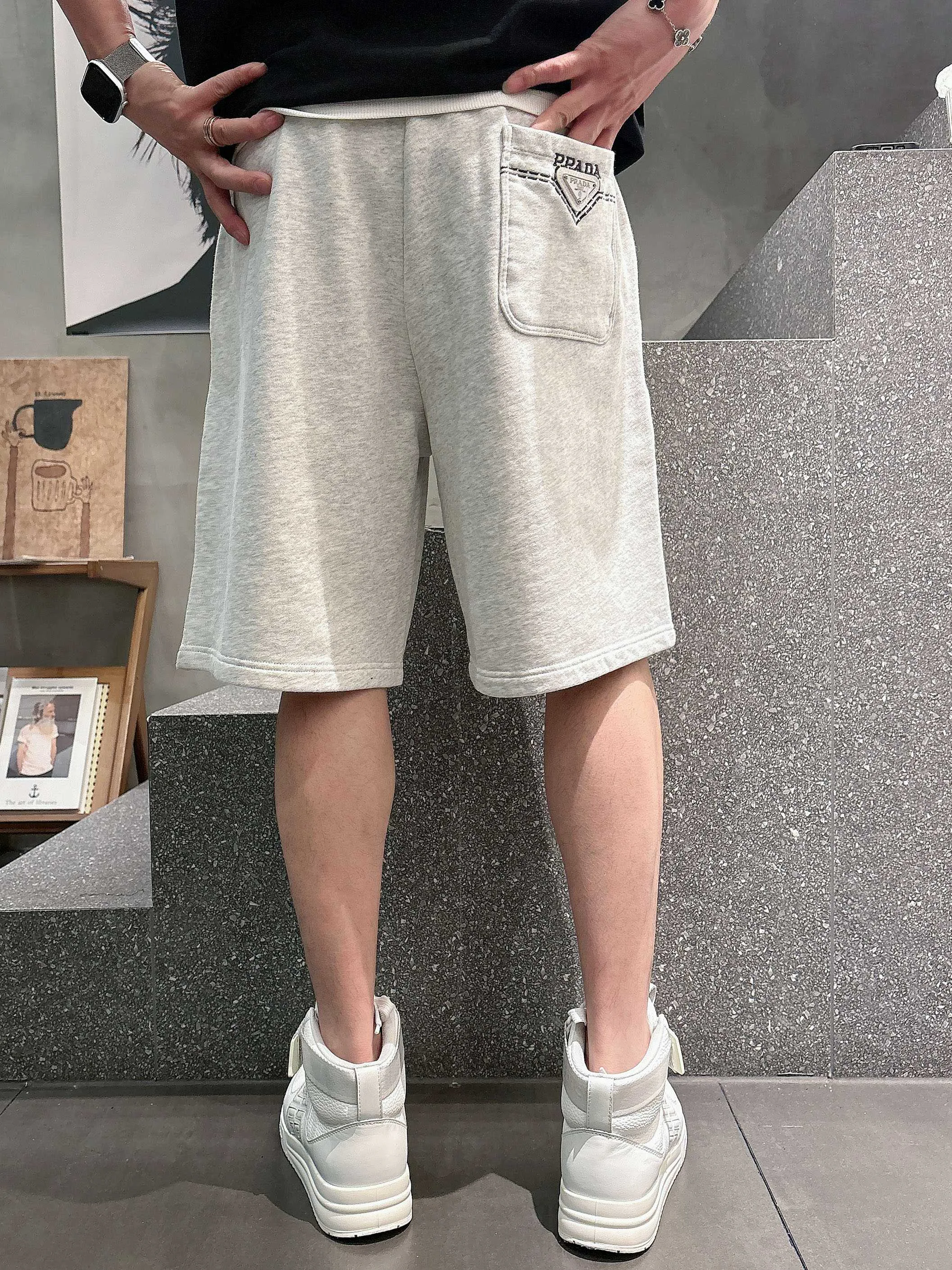 Шорты Мужские Prada 17468337