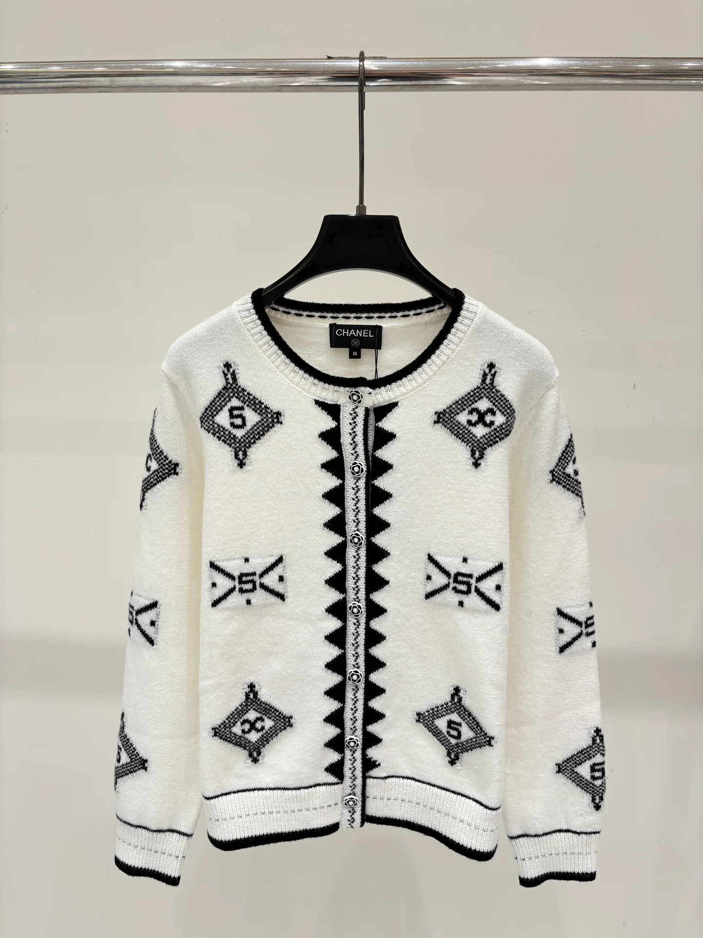 Джемперы И Свитеры Женские Chanel 18138503