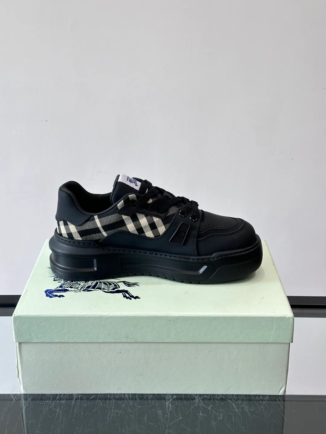 Кроссовки Мужские Burberry 10822704