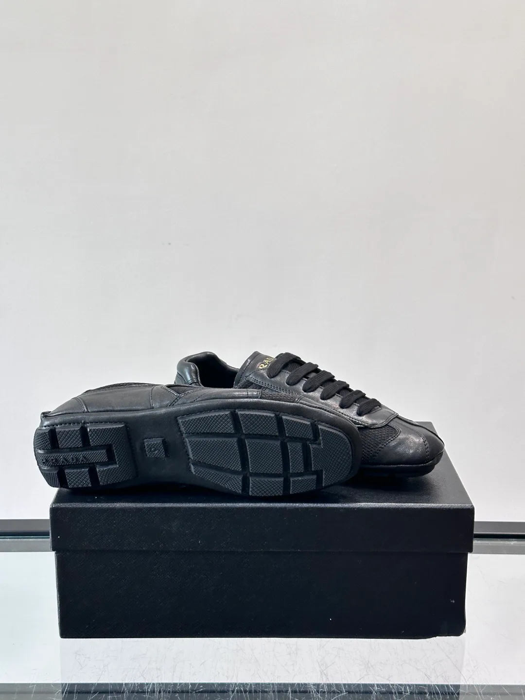 Кроссовки Мужские Prada 13452947