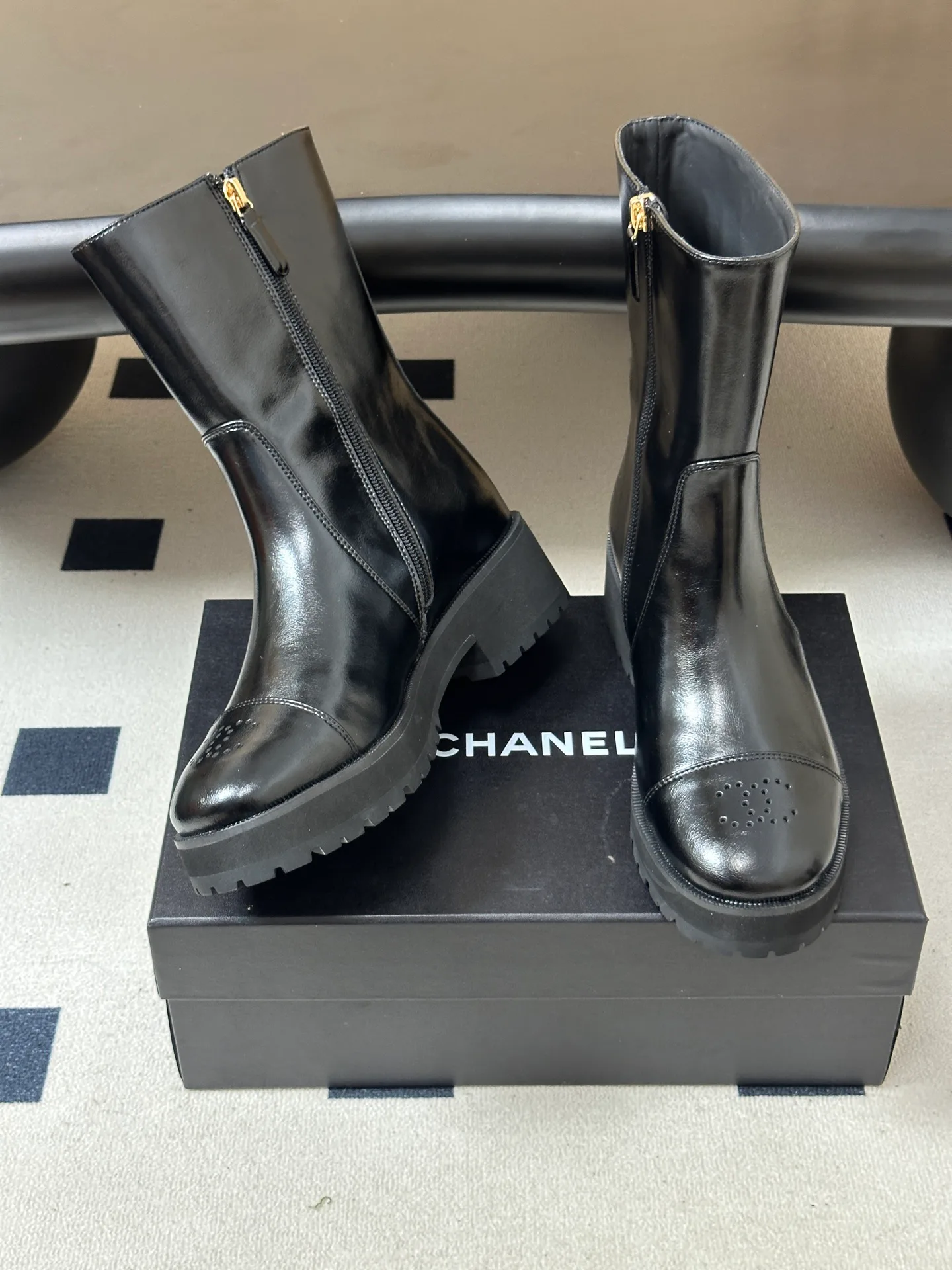 Сапоги Женские Chanel 18048840
