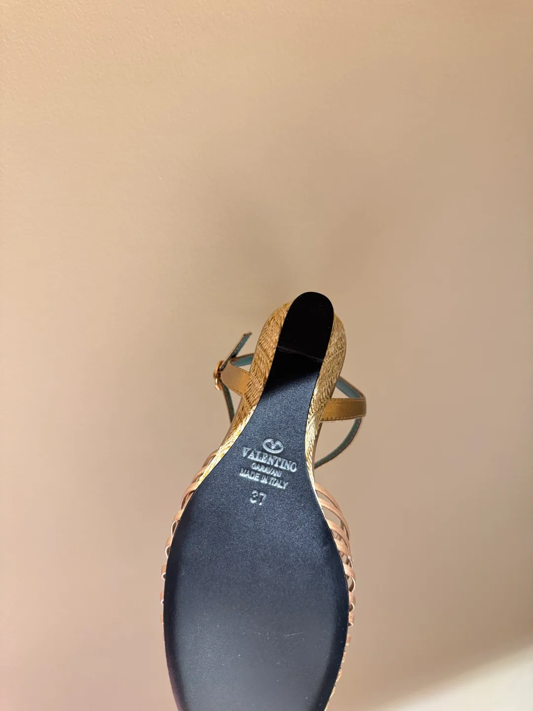 Босоножки Женские Valentino 17968673