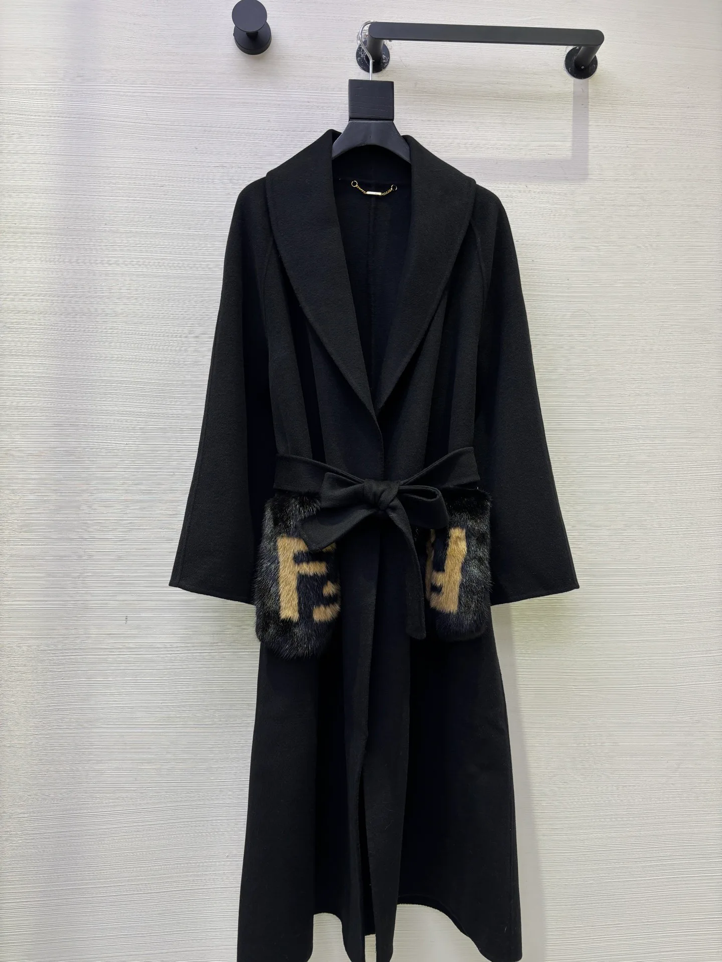 Пальто Женские Fendi 603043