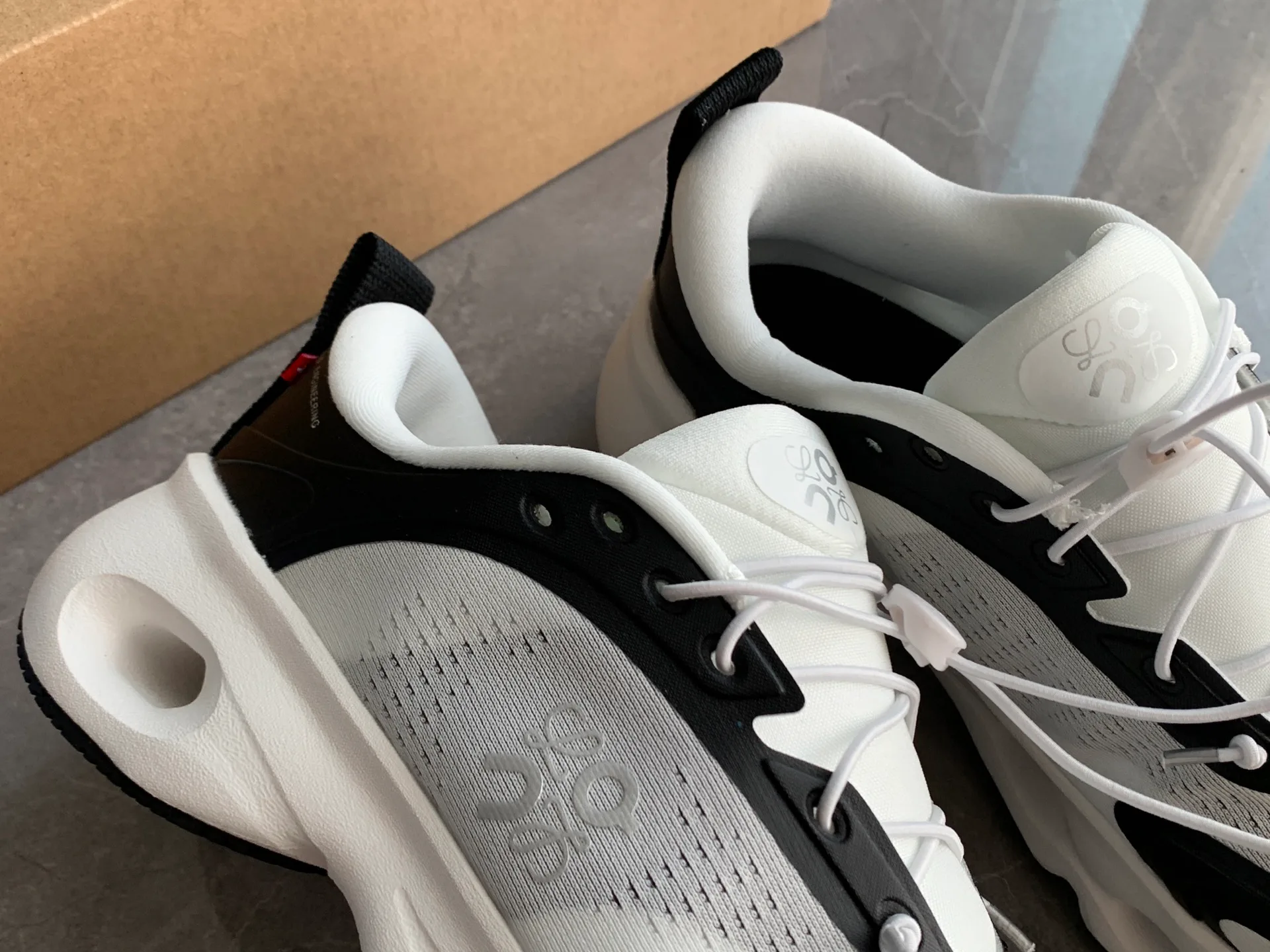 Кроссовки Женские Loewe 173522