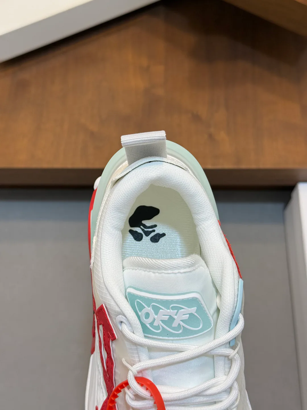 Кроссовки Женские Off-White 17908770