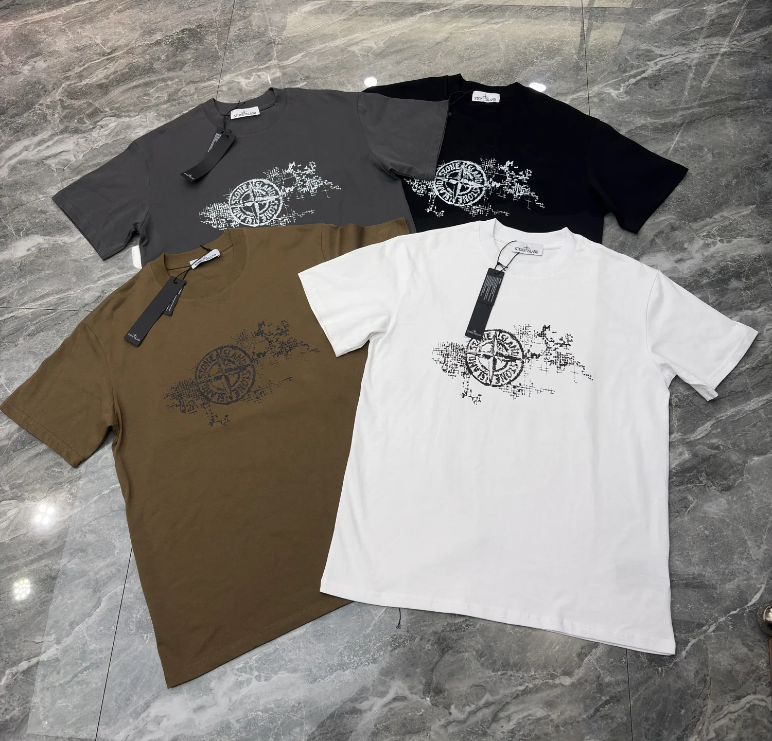Футболки Женские Stone Island 11424385