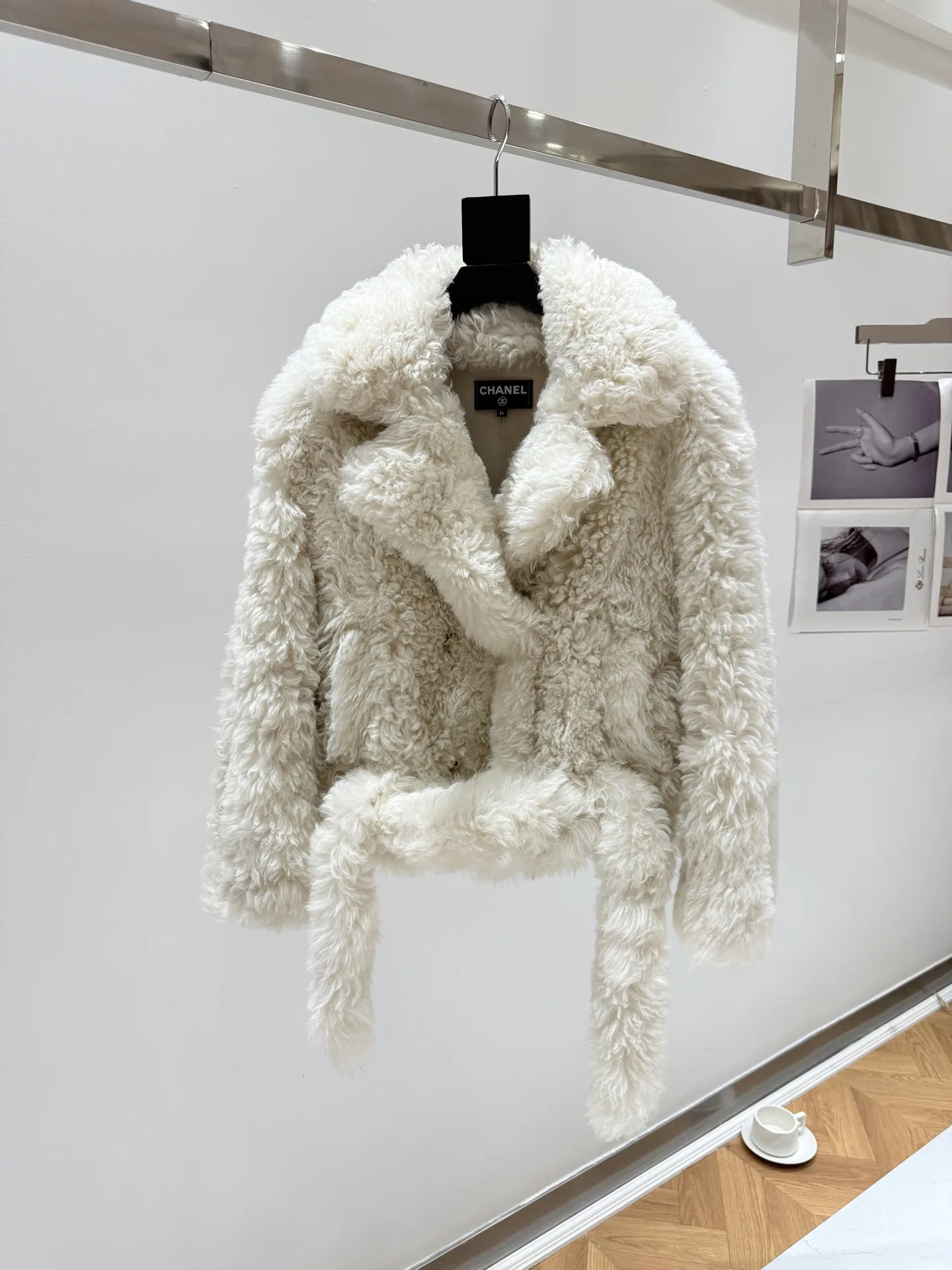 Куртки И Пуховики Женские Chanel 20140411