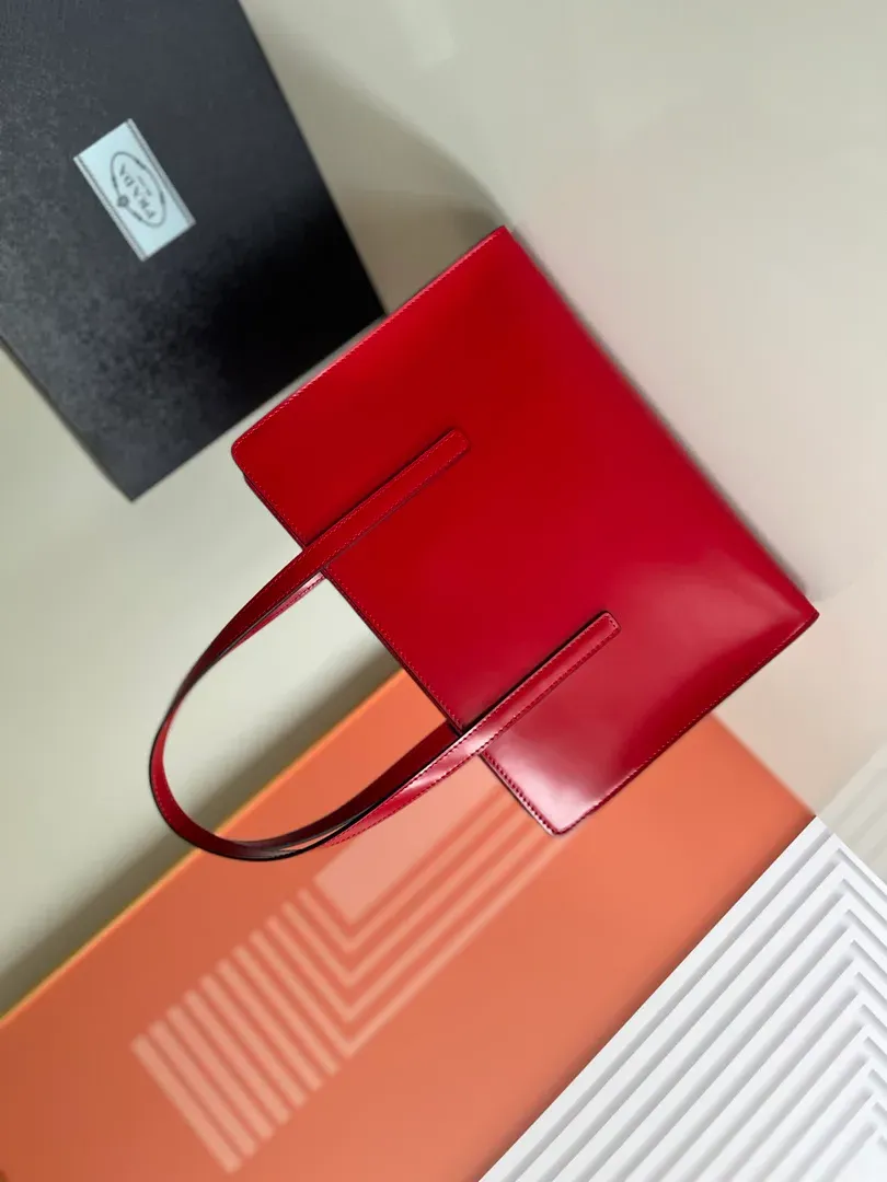 Классические Сумки Женские Prada 6950