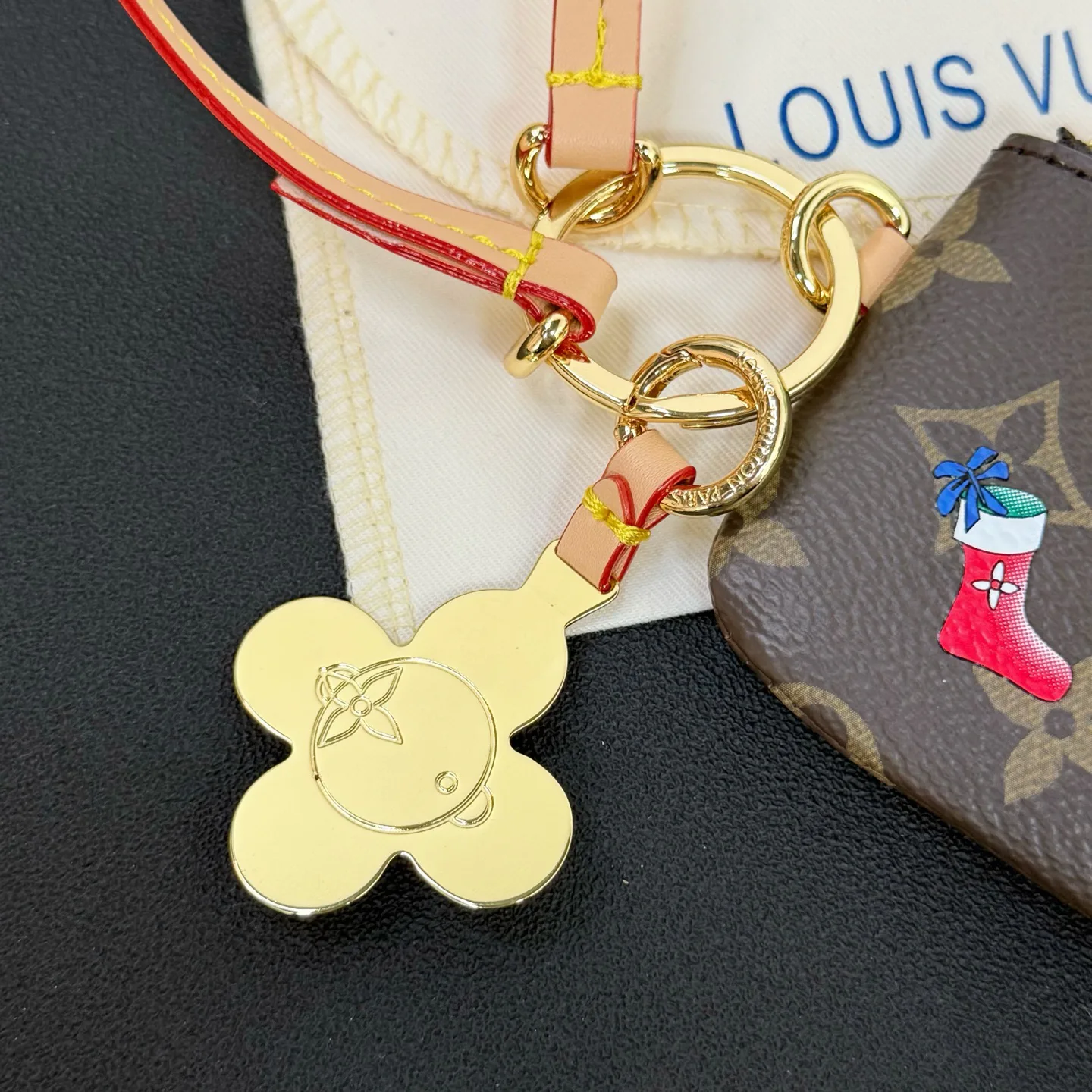 Клатчи Женские Louis Vuitton 2546476