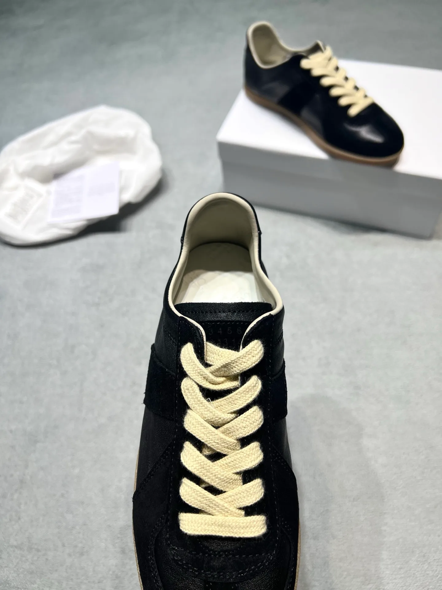 Кроссовки Женские Maison Margiela 18366875