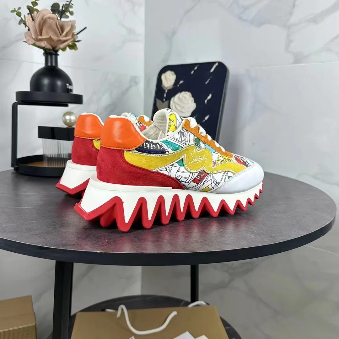 Кроссовки Женские Christian Louboutin 11072109