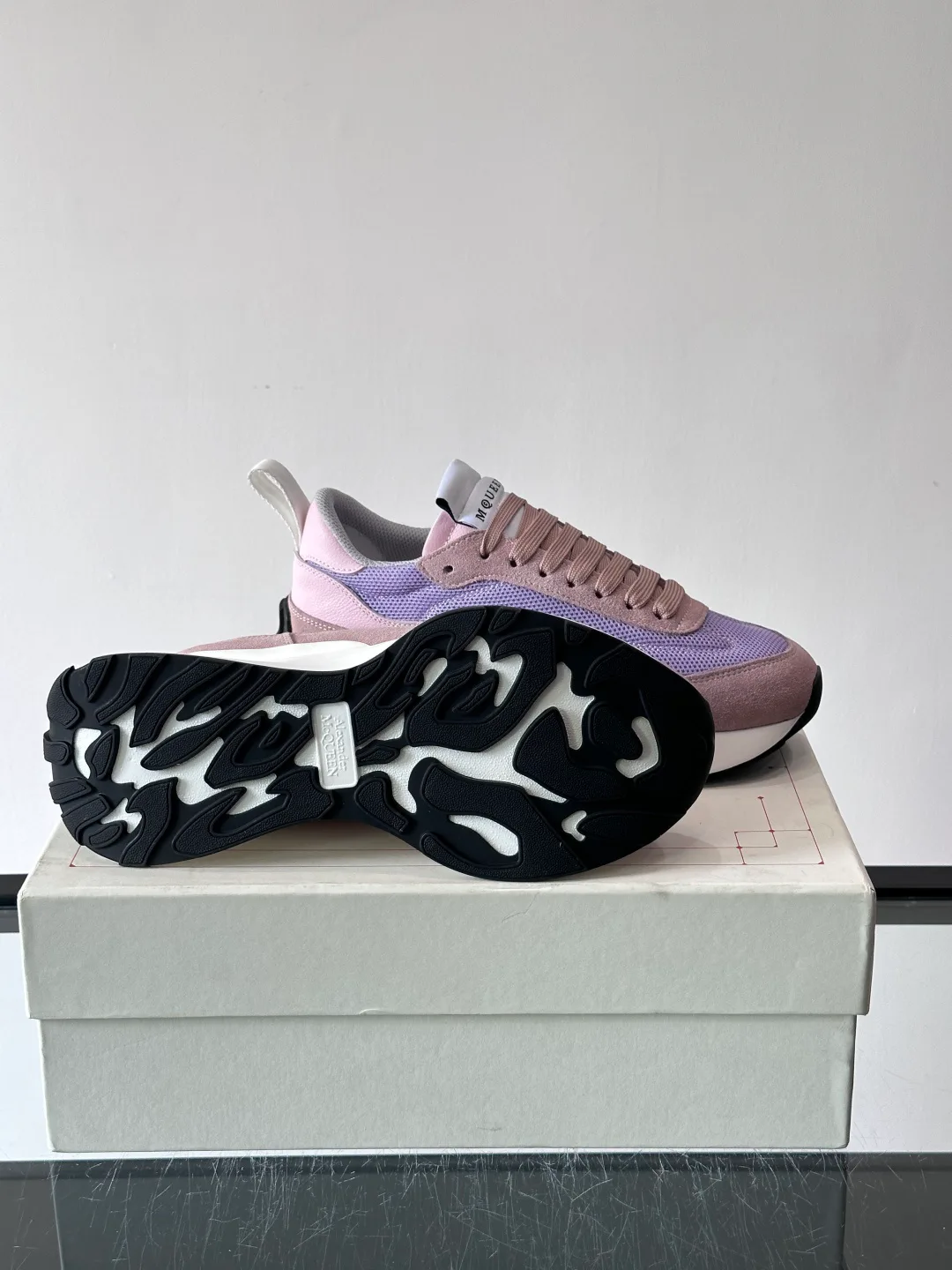 Кроссовки Женские Alexander Mcqueen 11228463