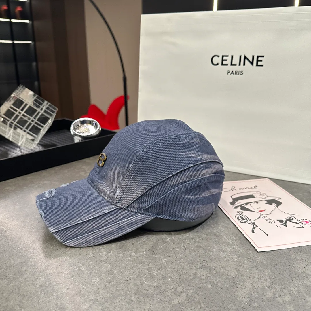 Головные Уборы Balenciaga 11704432