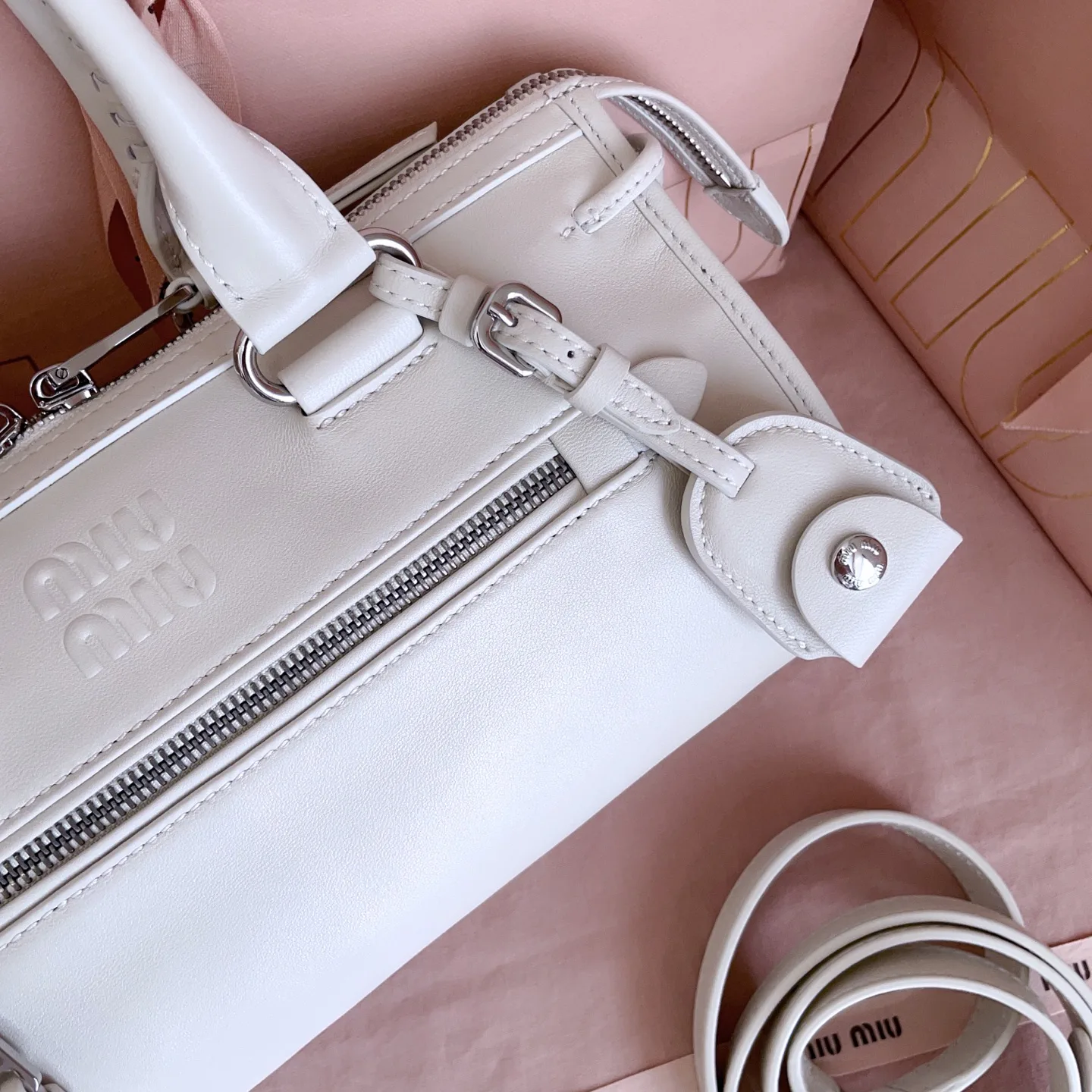 Классические Сумки Женские Miu Miu 18004749
