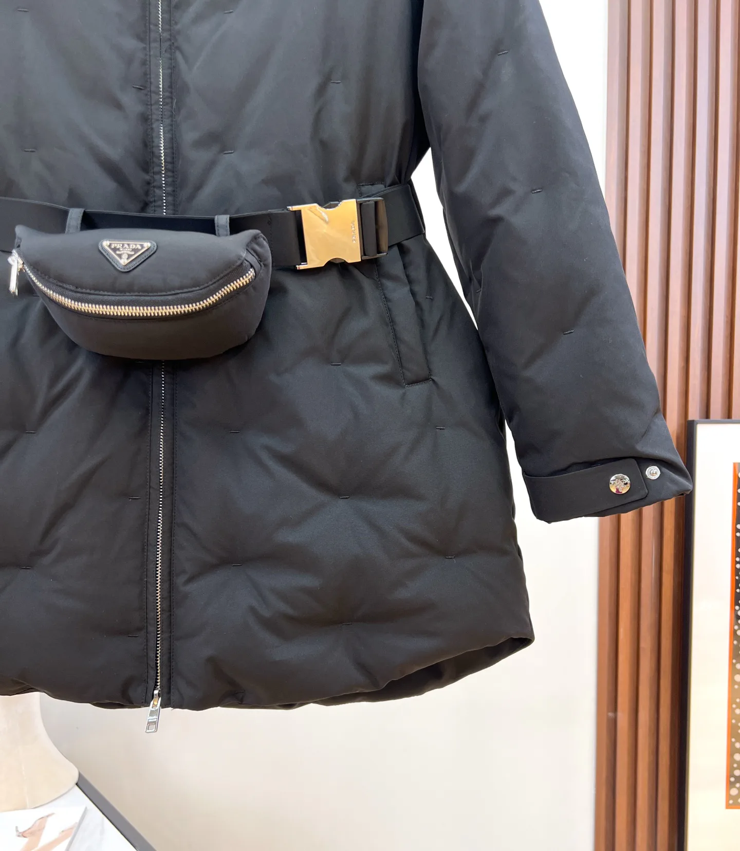 Куртки И Пуховики Женские Prada 18228791
