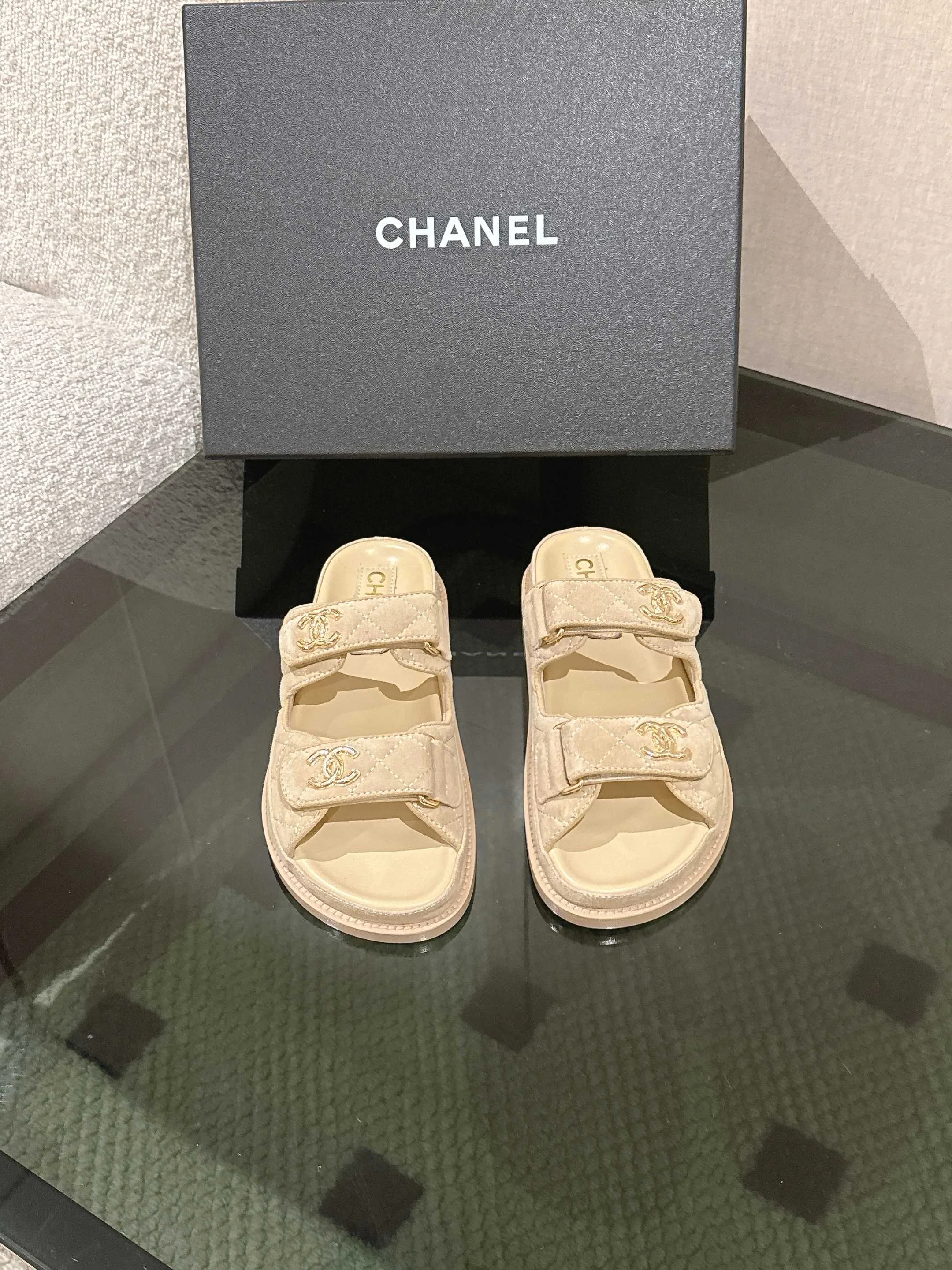 Сандалии Женские Chanel 11353693
