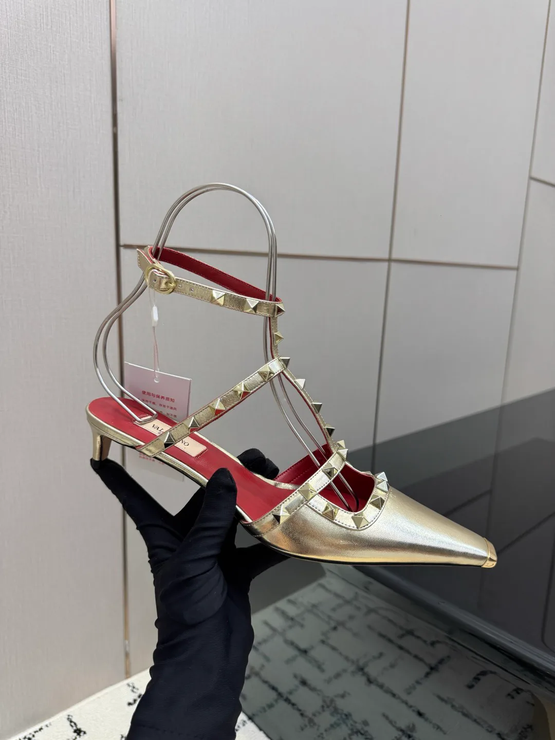 Босоножки Женские Valentino 17594501