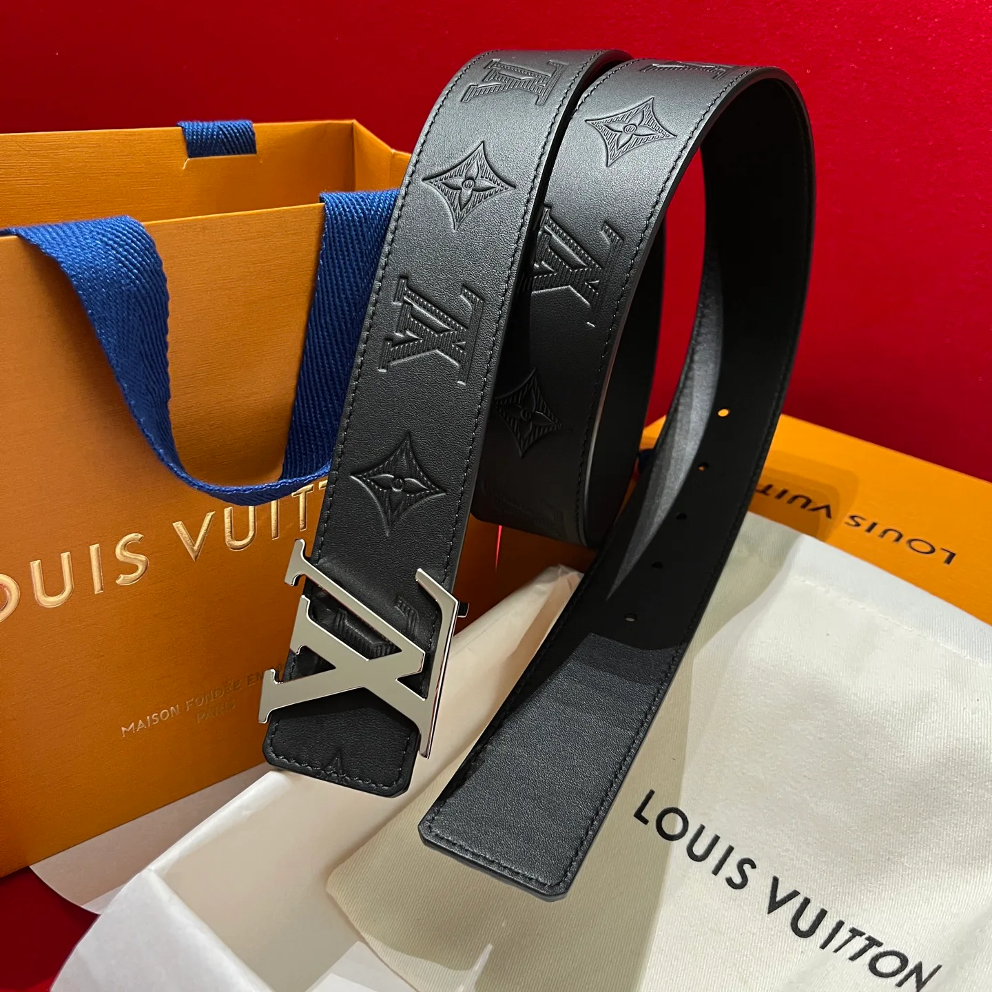 Ремни Louis Vuitton 17645350