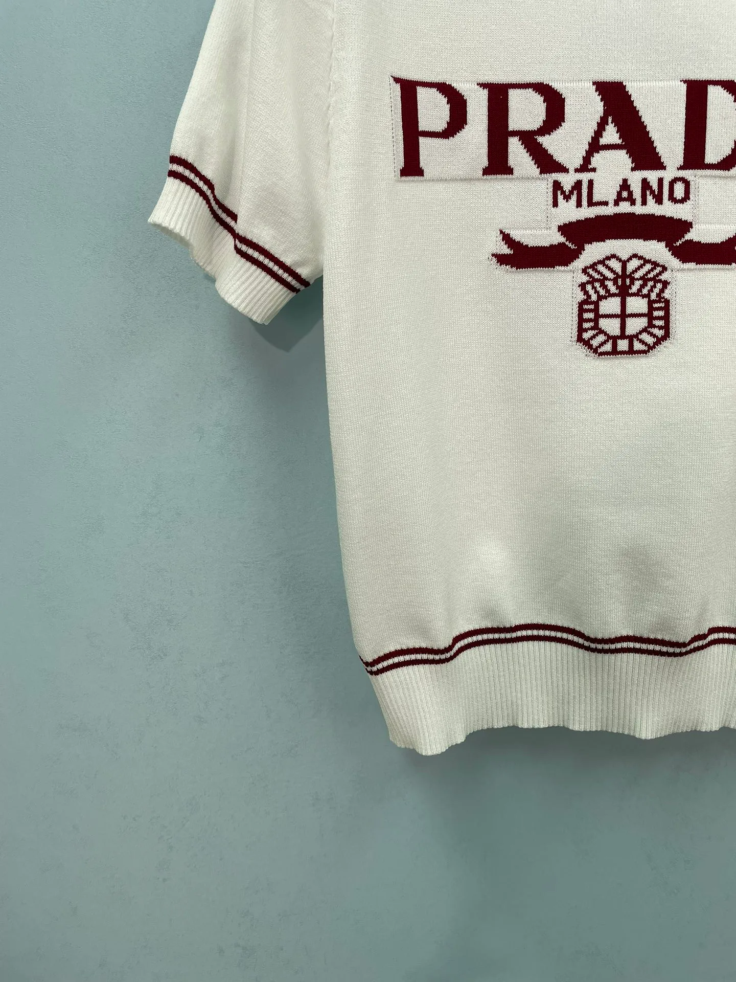 Футболки Женские Prada 17657259
