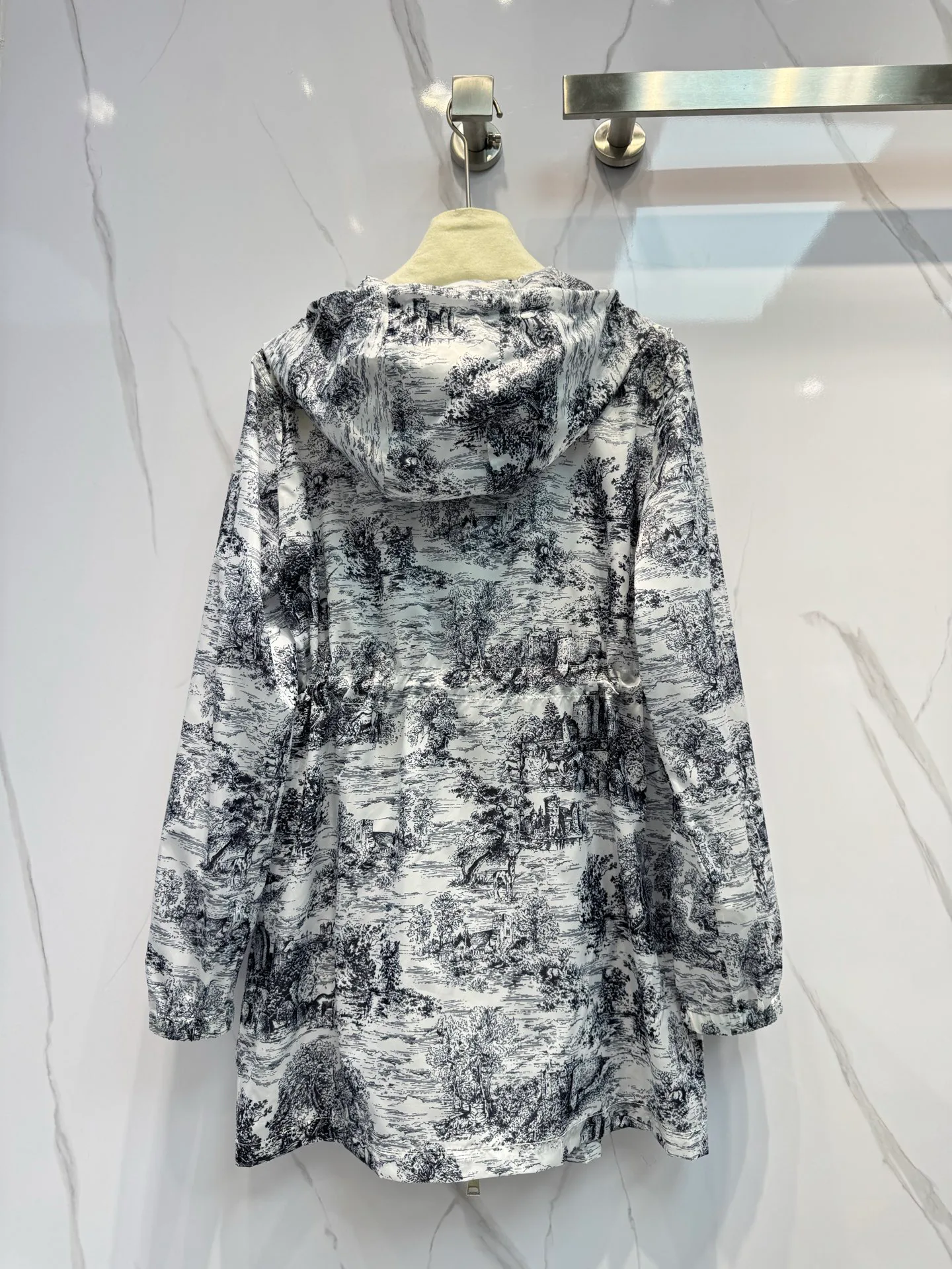 Куртки И Пуховики Женские Christian Dior 29314