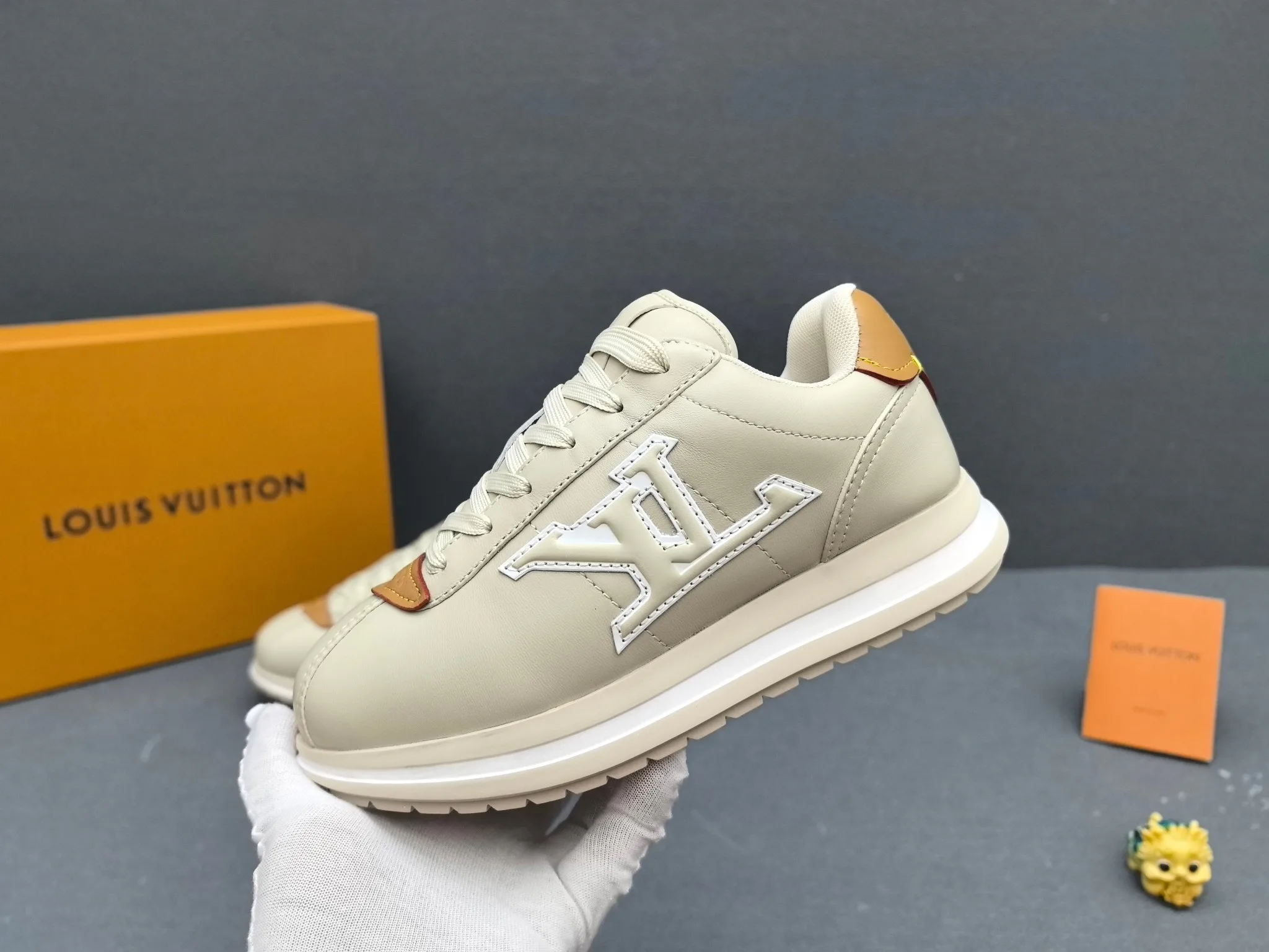 Кроссовки Женские Louis Vuitton 77448