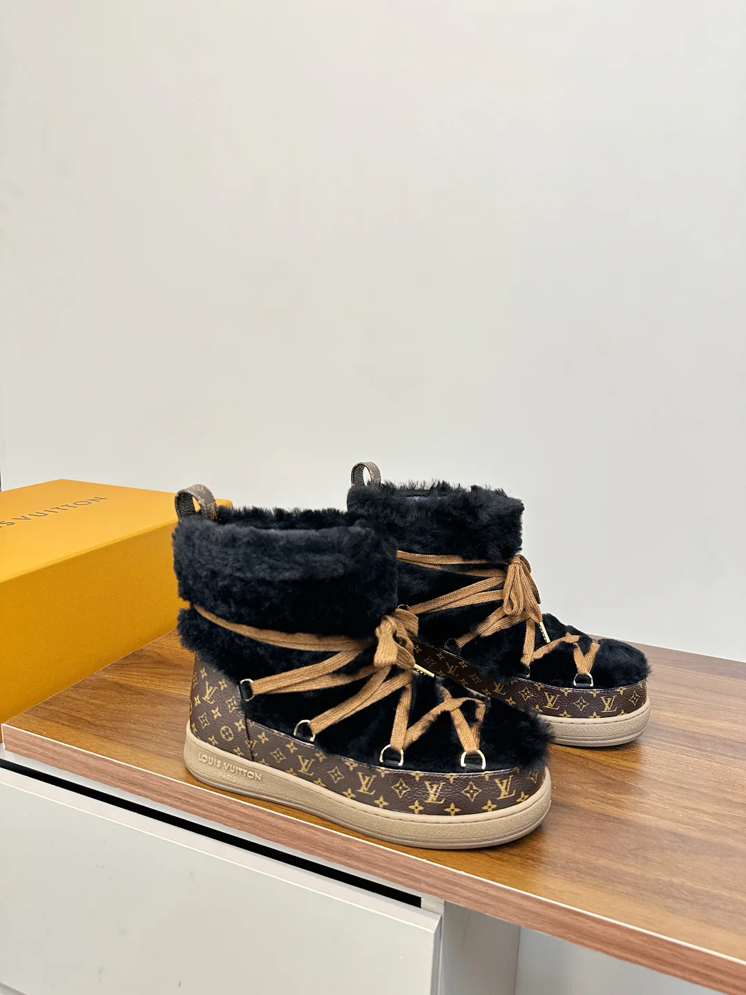 Угги Женские Louis Vuitton 582492