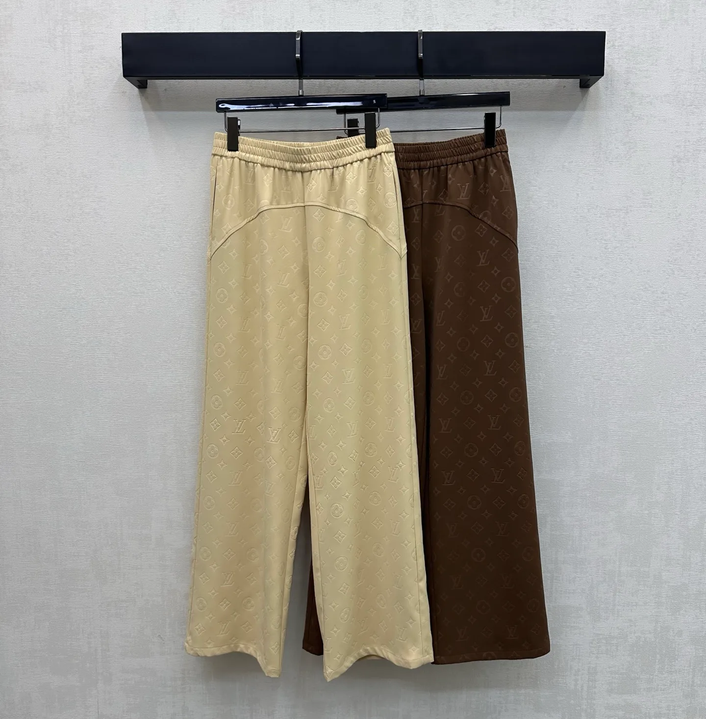 Брюки Женские Louis Vuitton 11517767