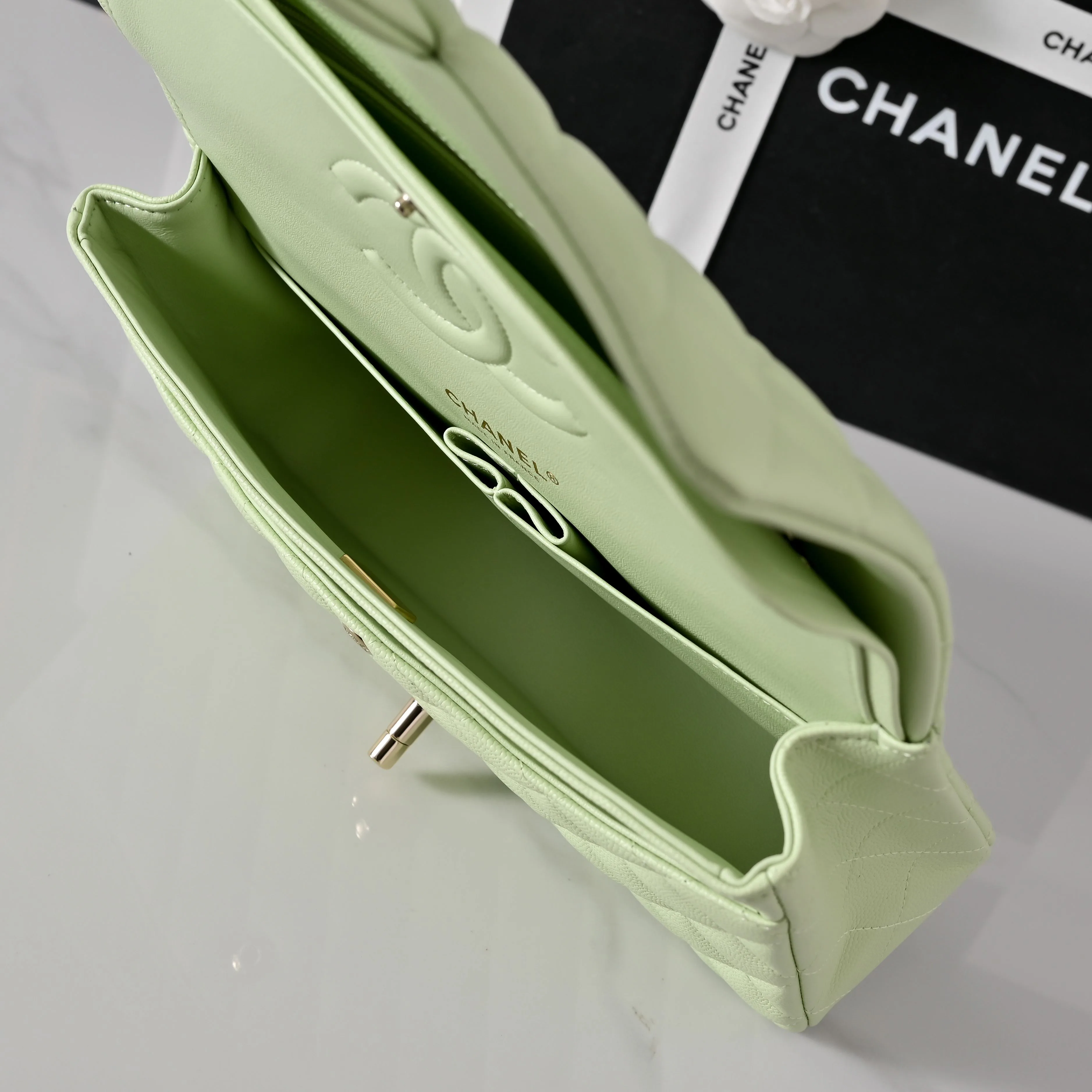 Классические Сумки Женские Chanel 18147973