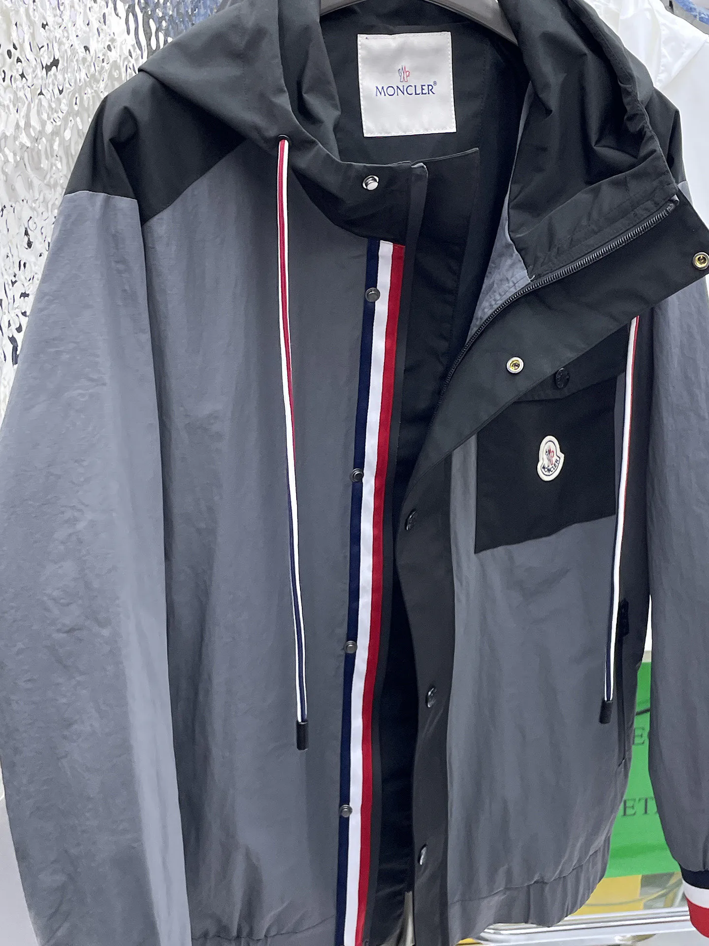 Куртки И Пуховики Мужские Moncler 9352363