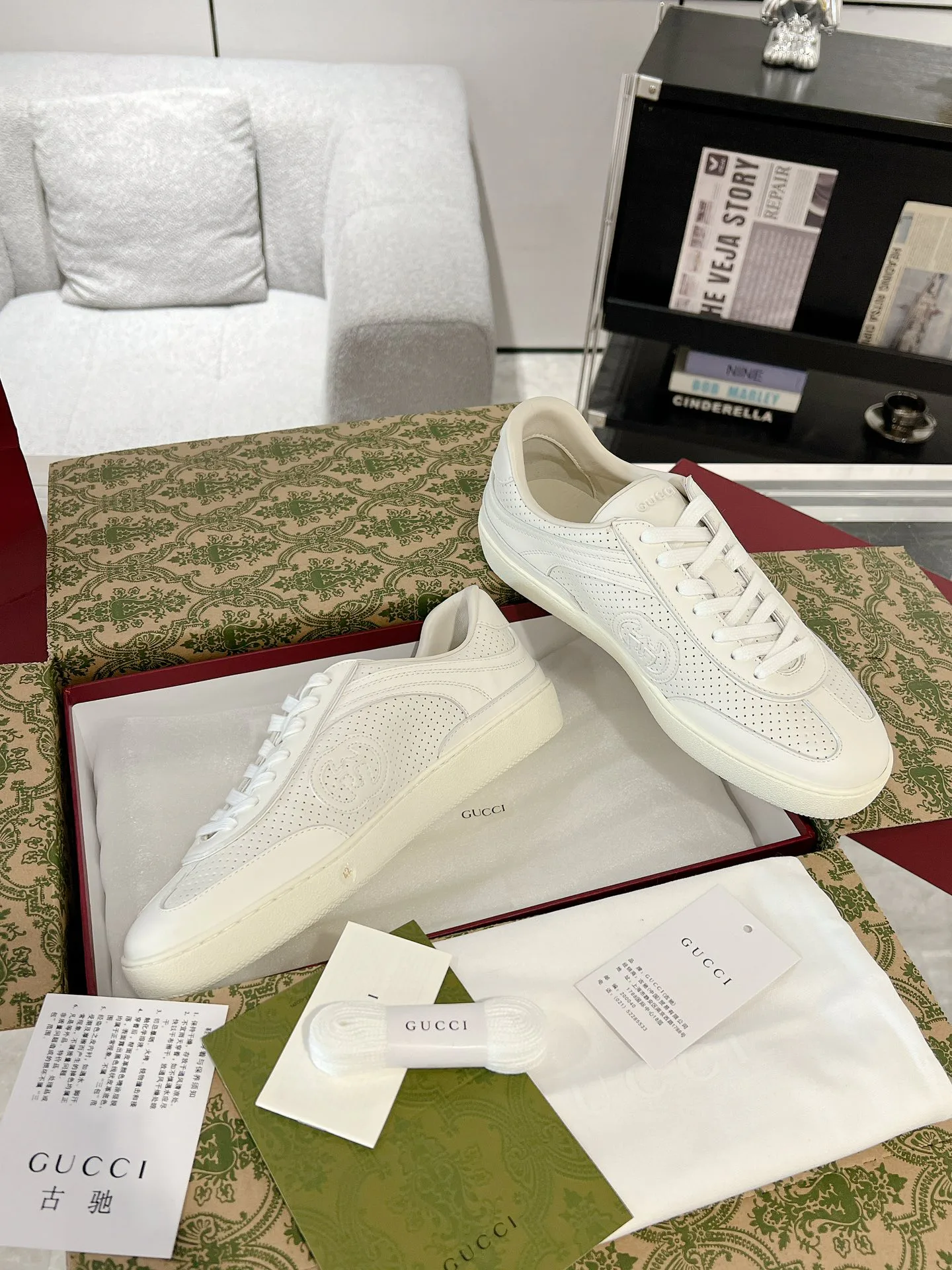 Кроссовки Женские Gucci 1883939