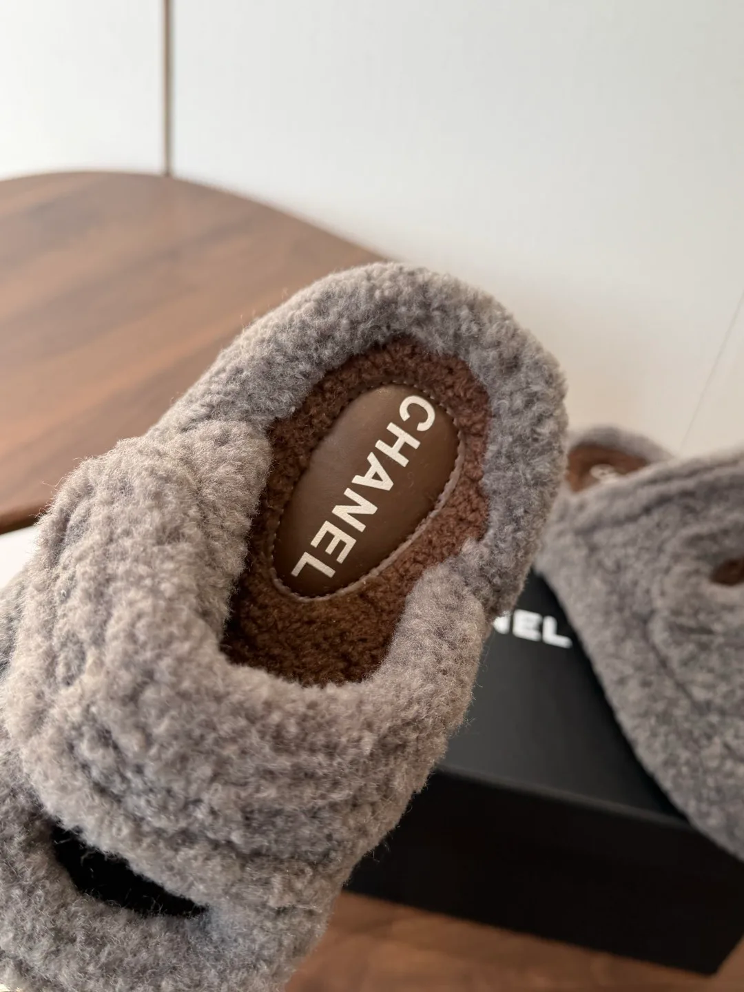 Тапочки Женские Chanel 19152367