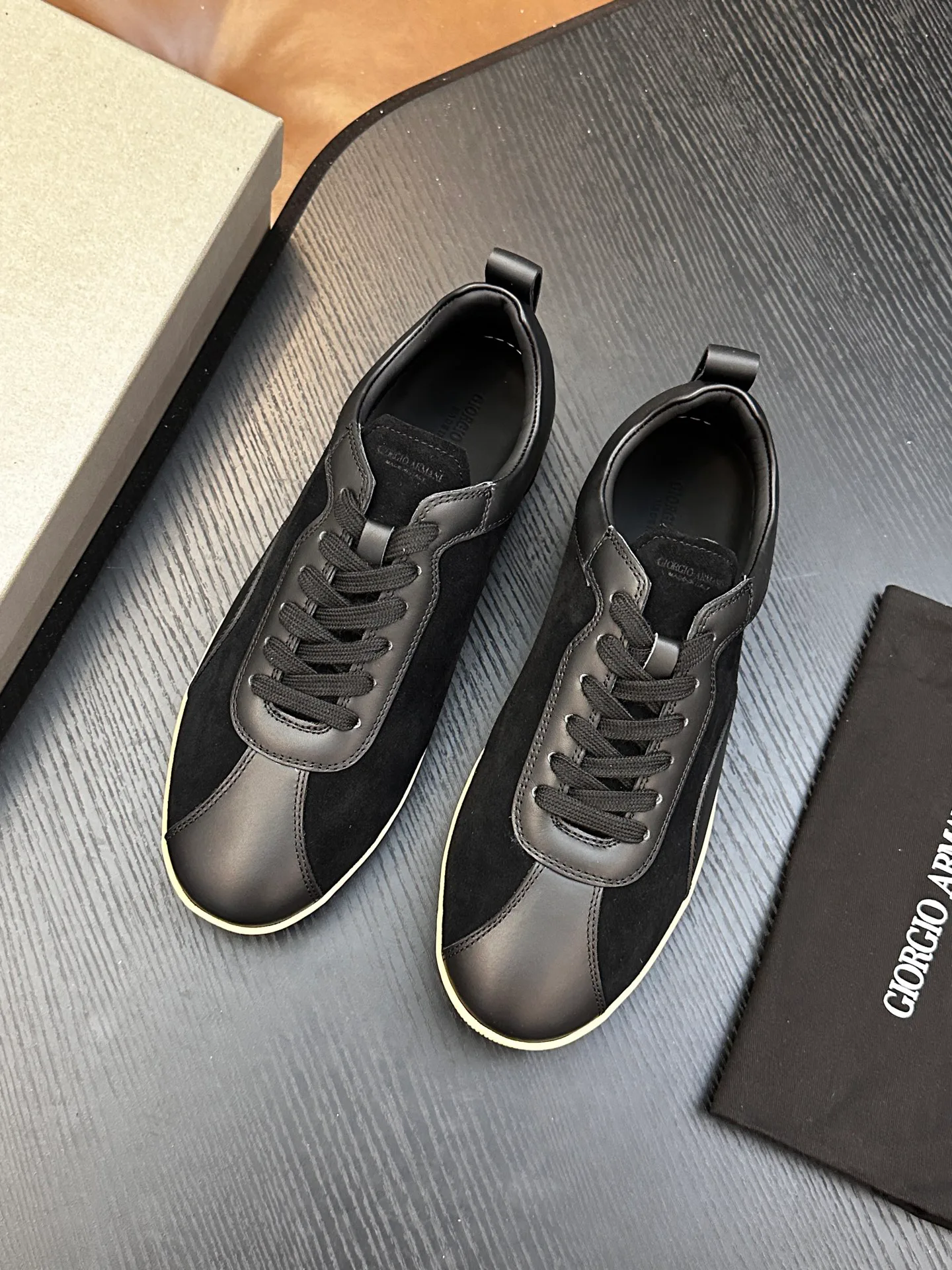 Кроссовки Мужские Armani 12672502