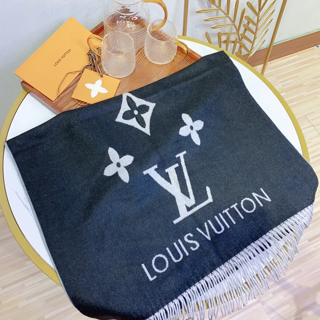 Шарфы Louis Vuitton 18105680