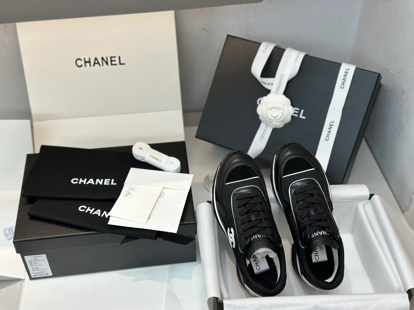 Кроссовки Женские Chanel 11168192