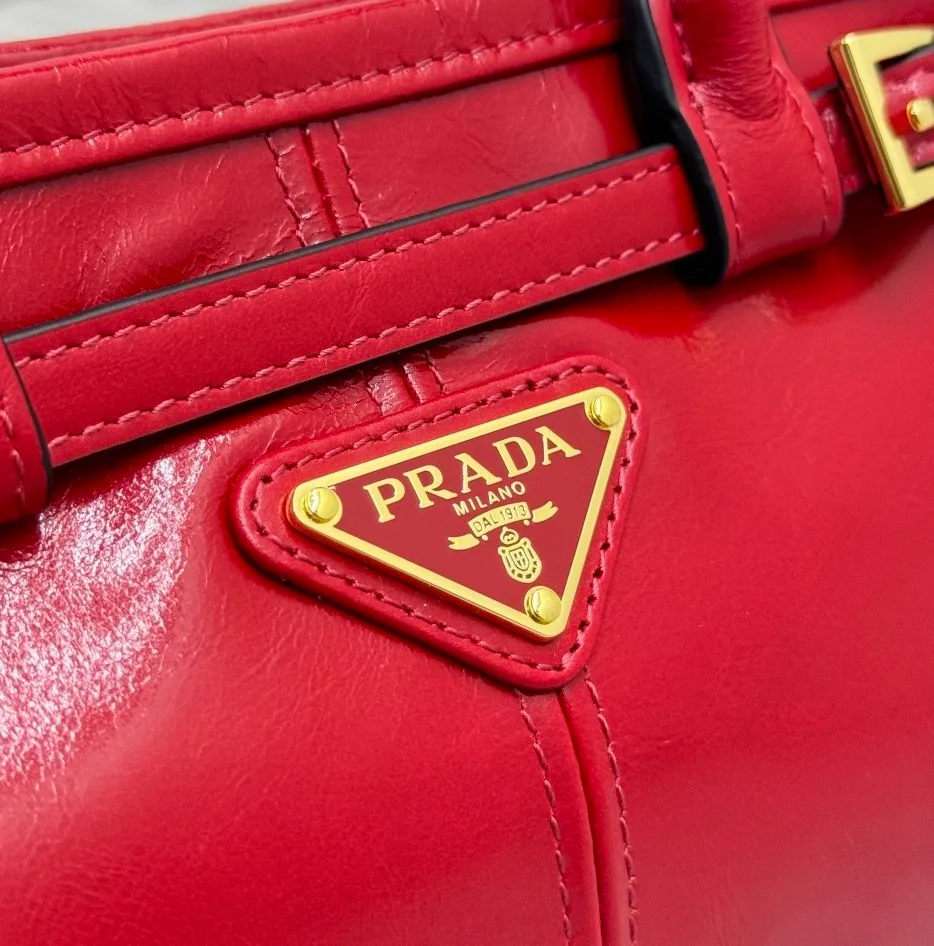 Сумки На Ремне Женские Prada 11682136