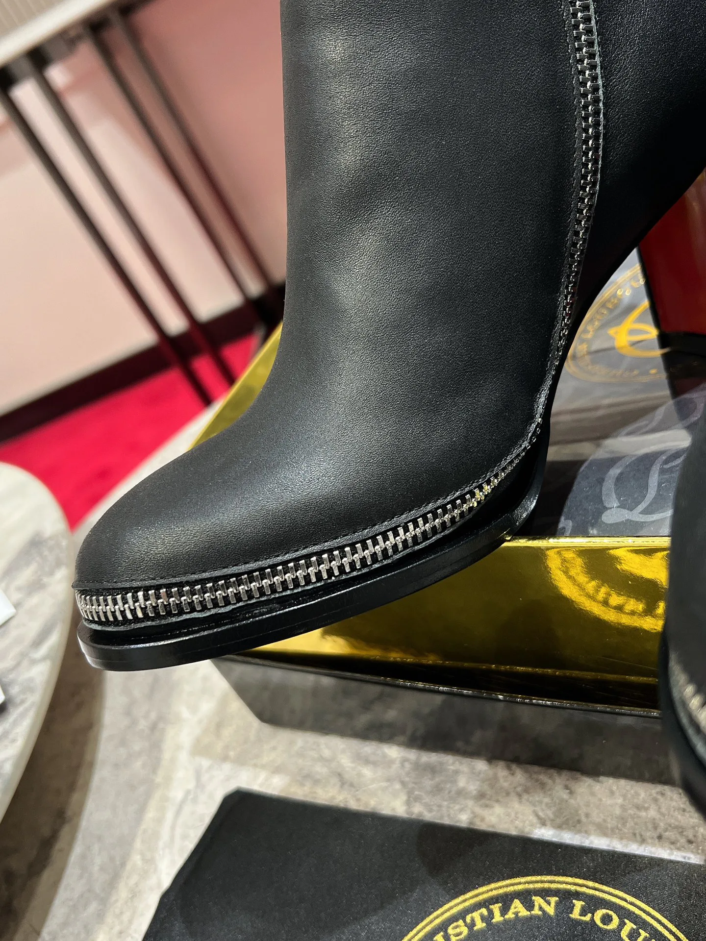 Ботильоны Женские Christian Louboutin 18821519