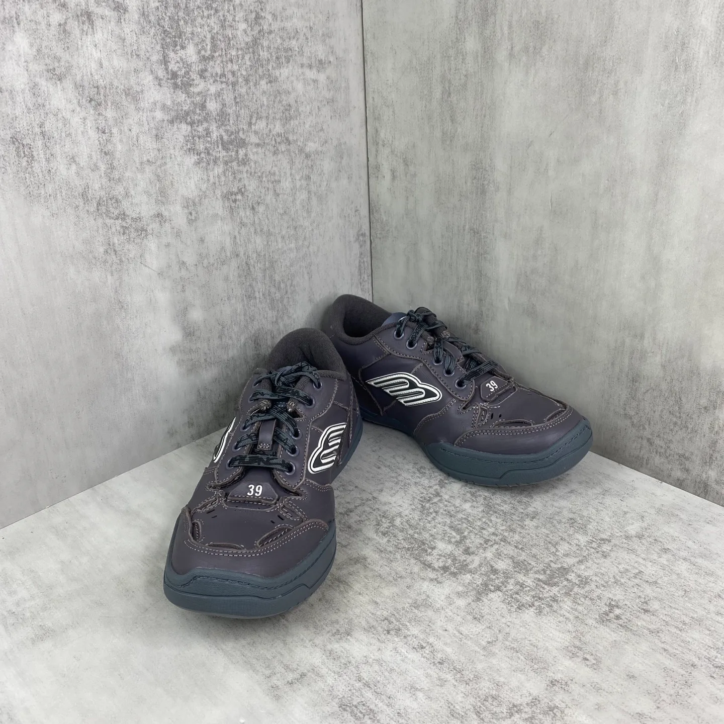 Кроссовки Женские Balenciaga 10247853