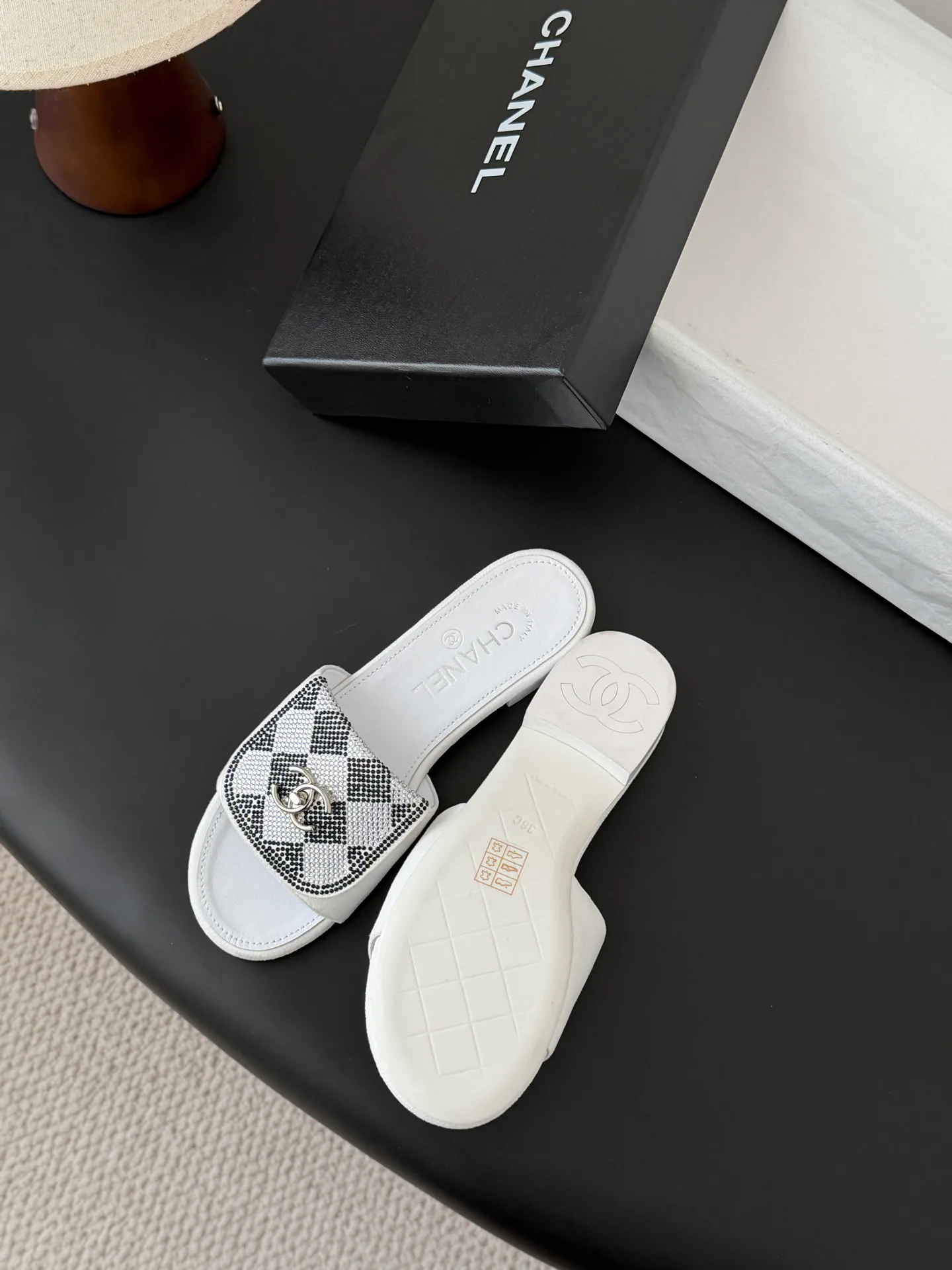 Шлепанцы Женские Chanel 1818743