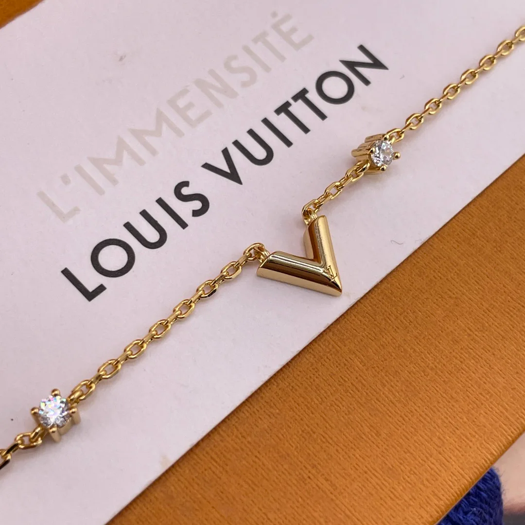 Бижутерия Louis Vuitton 18441622