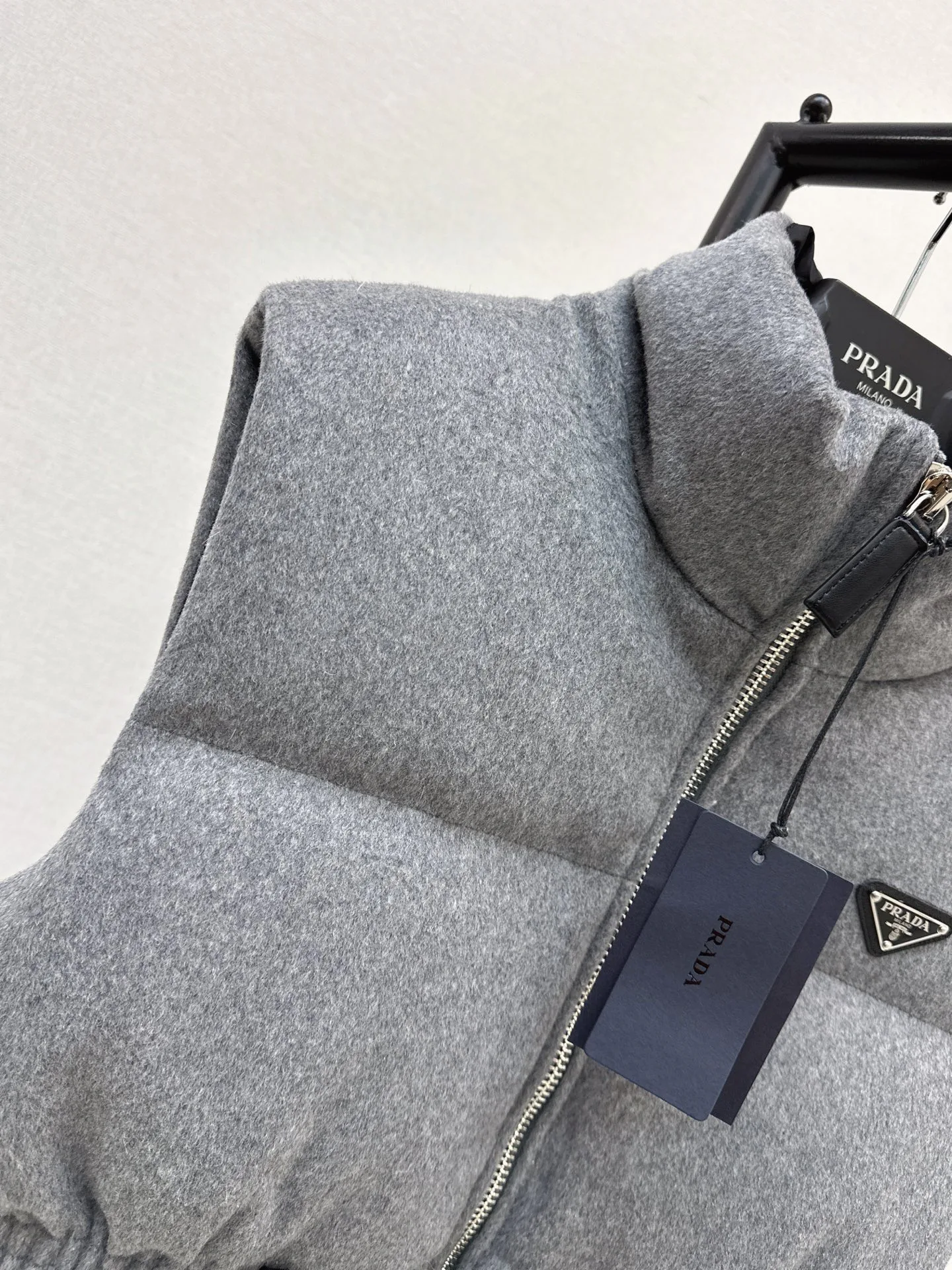 Жилеты Женские Prada 18561363