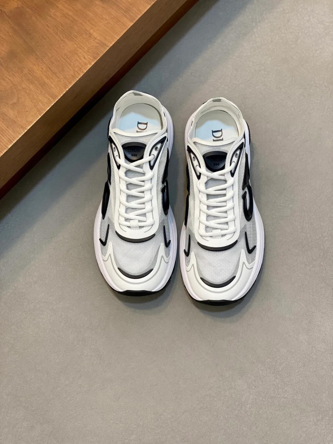 Кроссовки Женские Christian Dior 17342980