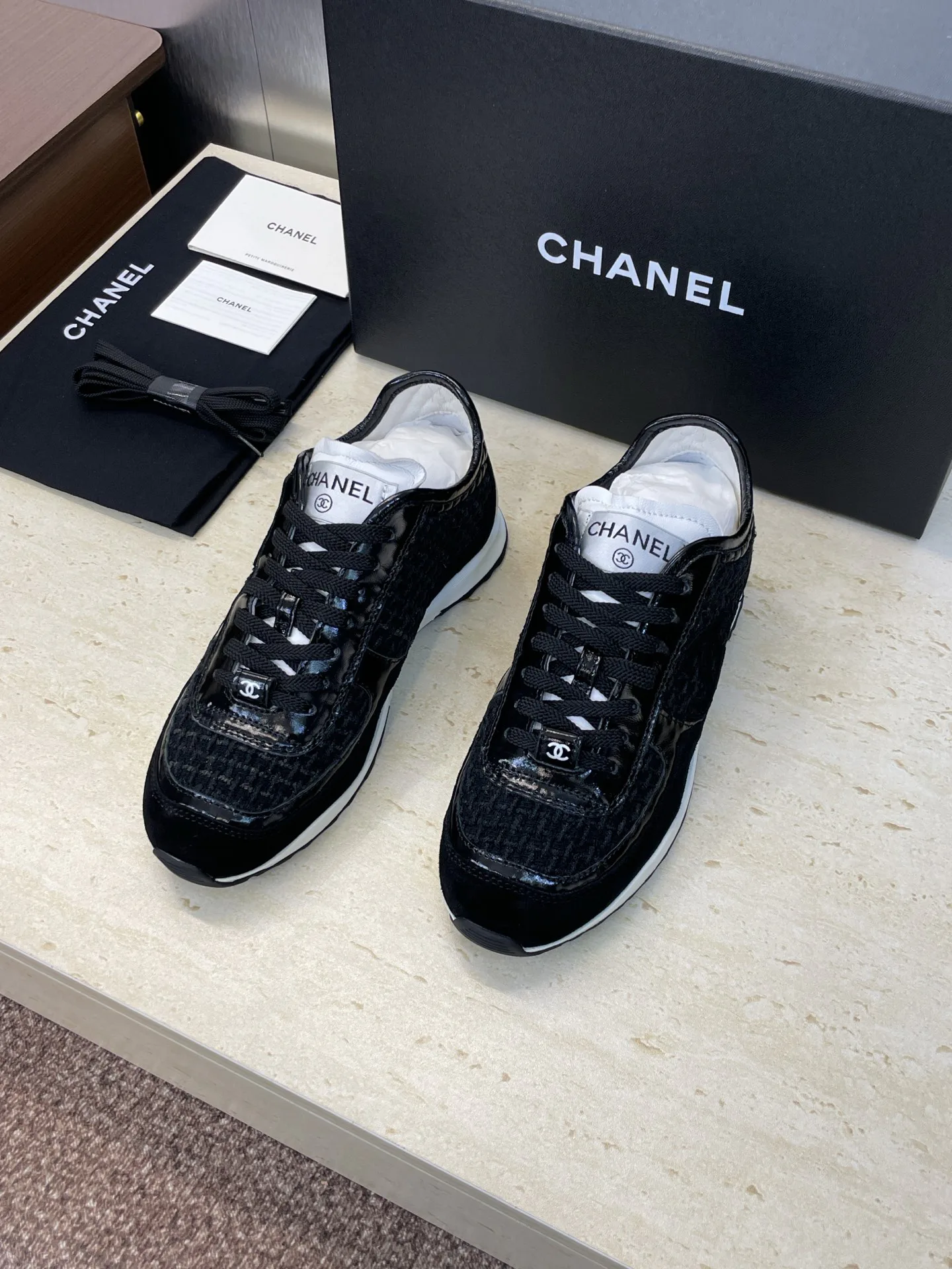 Кроссовки Женские Chanel 11498293