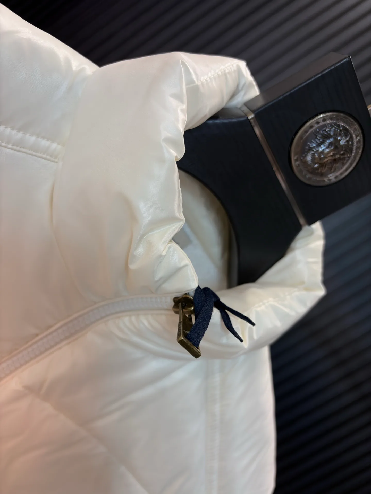 Куртки И Пуховики Мужские Moncler 18231126
