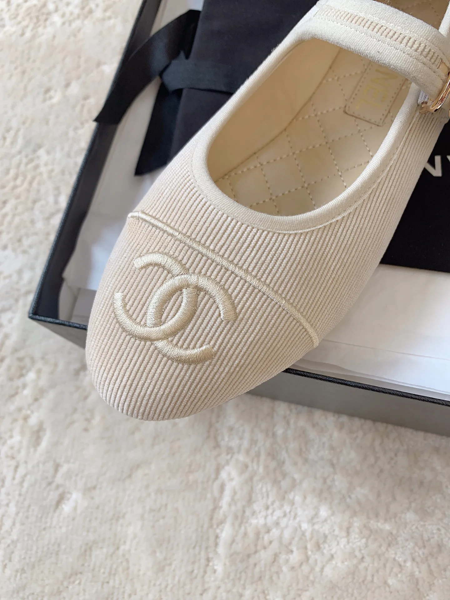 Туфли Женские Chanel 17449459