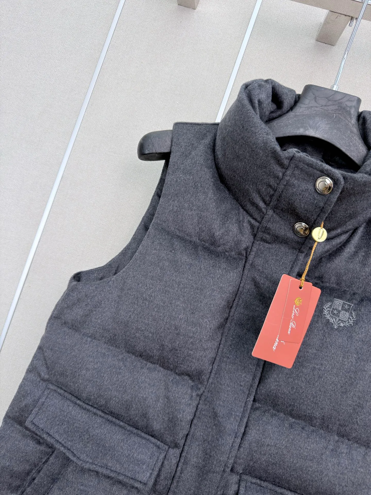 Жилеты Женские Loro Piana 18108720